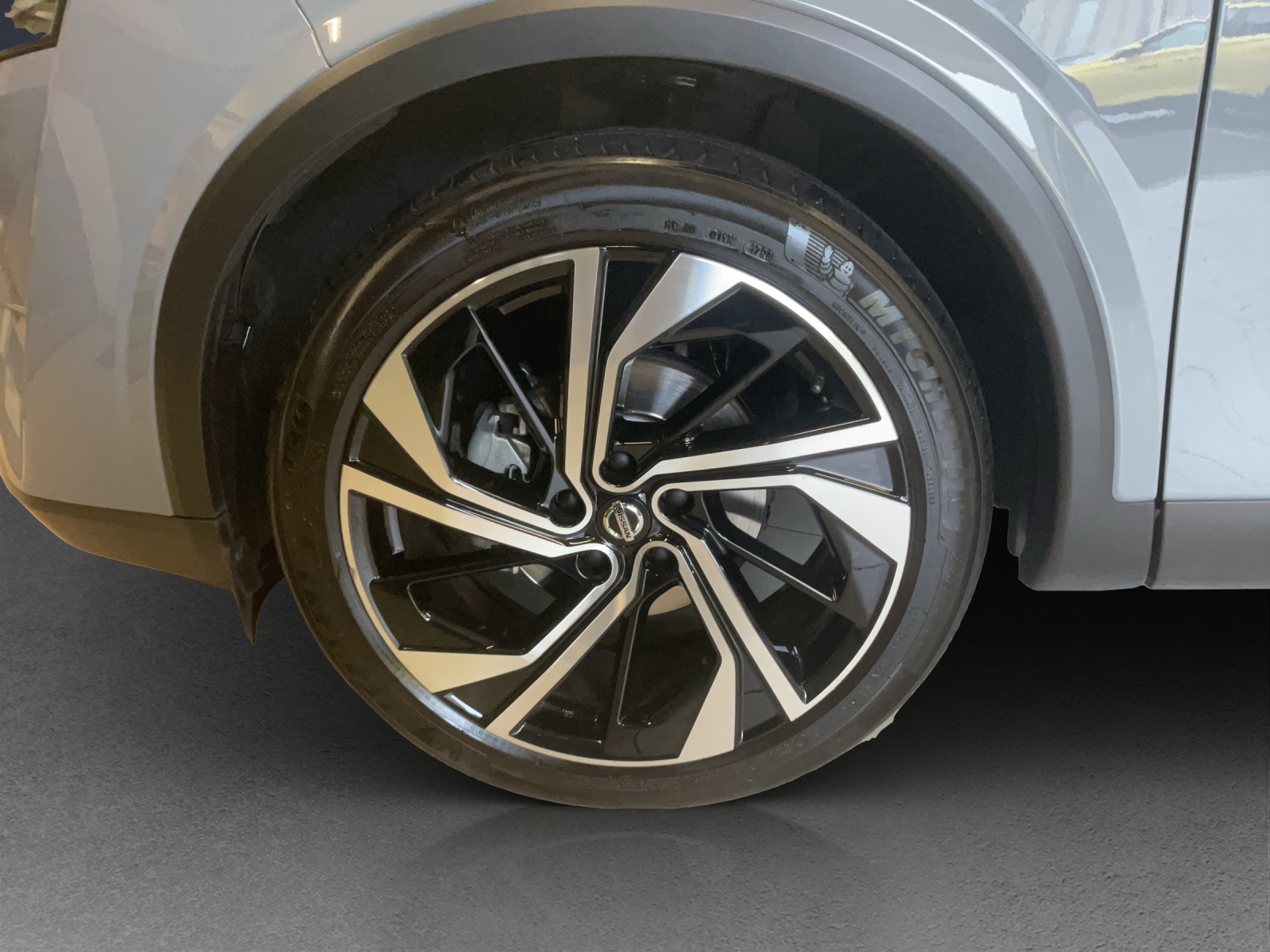 NISSAN Qashqai1.3MHEV Tekna+ 4x4-image-5