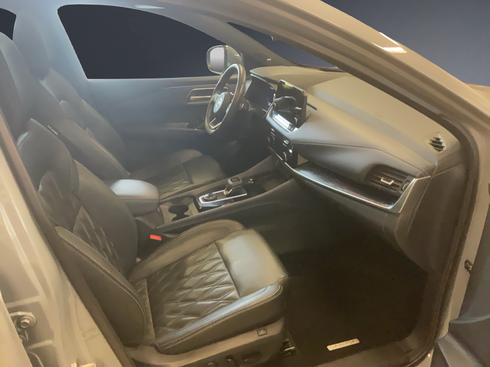 NISSAN Qashqai1.3MHEV Tekna+ 4x4-image-7