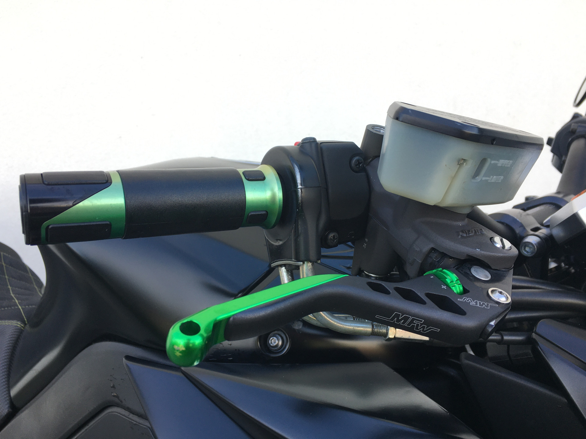 KAWASAKI Z 1000-image-2