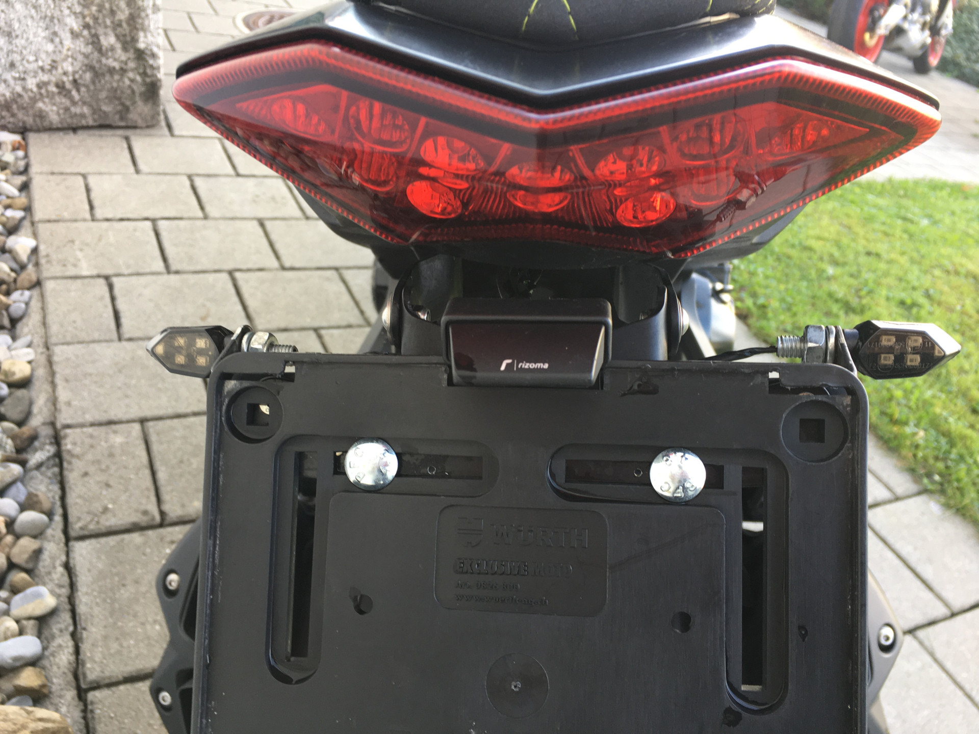 KAWASAKI Z 1000-image-7