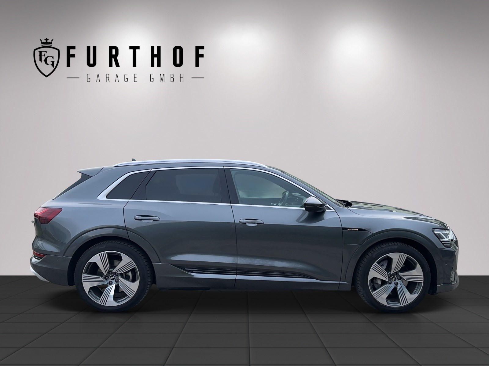 AUDI e-tron 55 S Line quattro-showroom-element-3