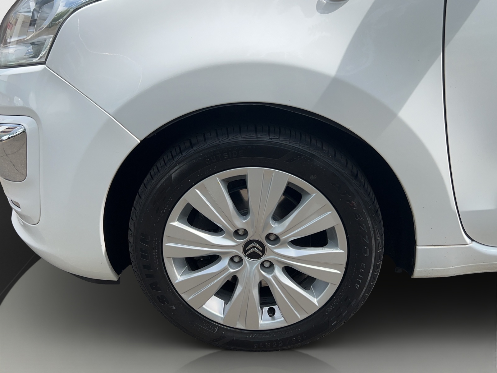 CITROEN C3 Picasso 1.2 Pure Tech Exclusive-image-19