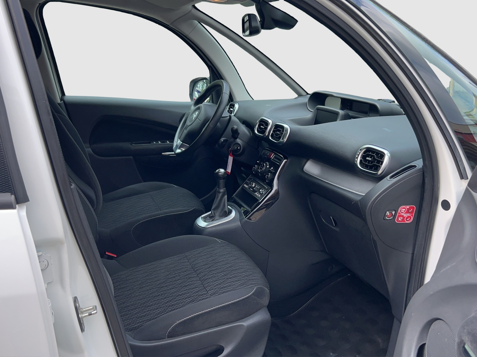 CITROEN C3 Picasso 1.2 Pure Tech Exclusive-image-13