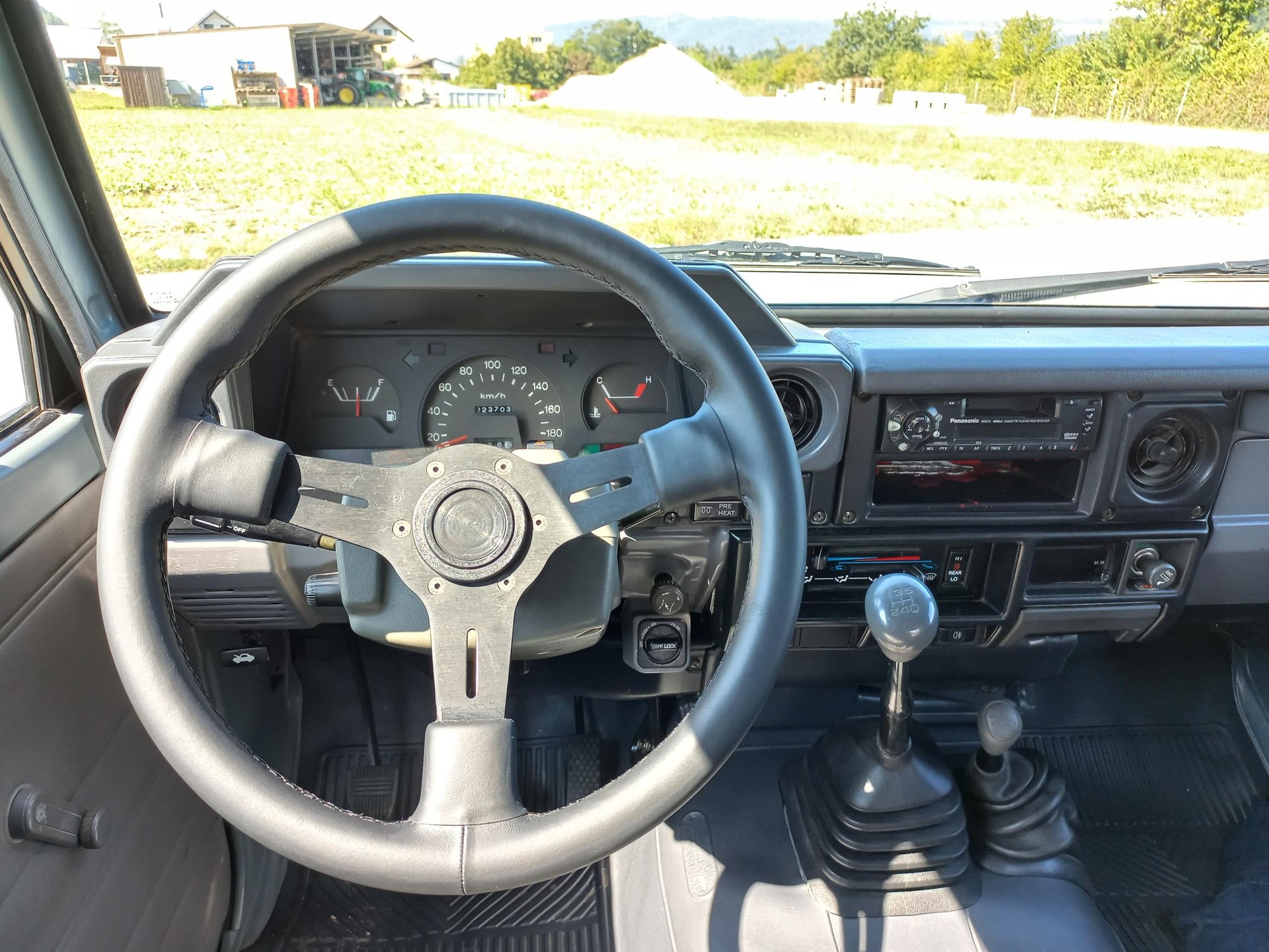 TOYOTA Land Cruiser 400 Hdt Long 4.2D-image-6