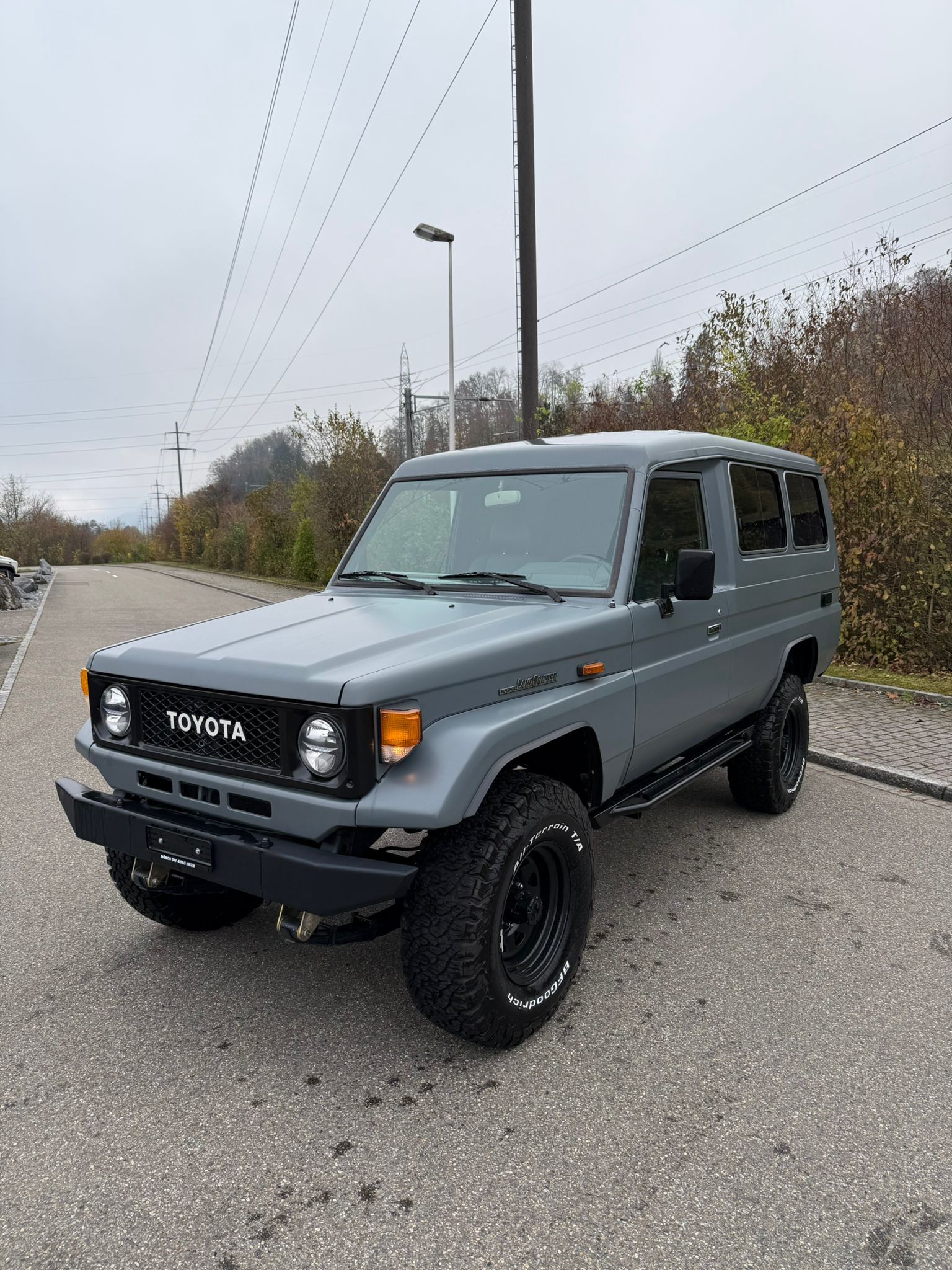 TOYOTA Land Cruiser 400 Hdt Long 4.2D