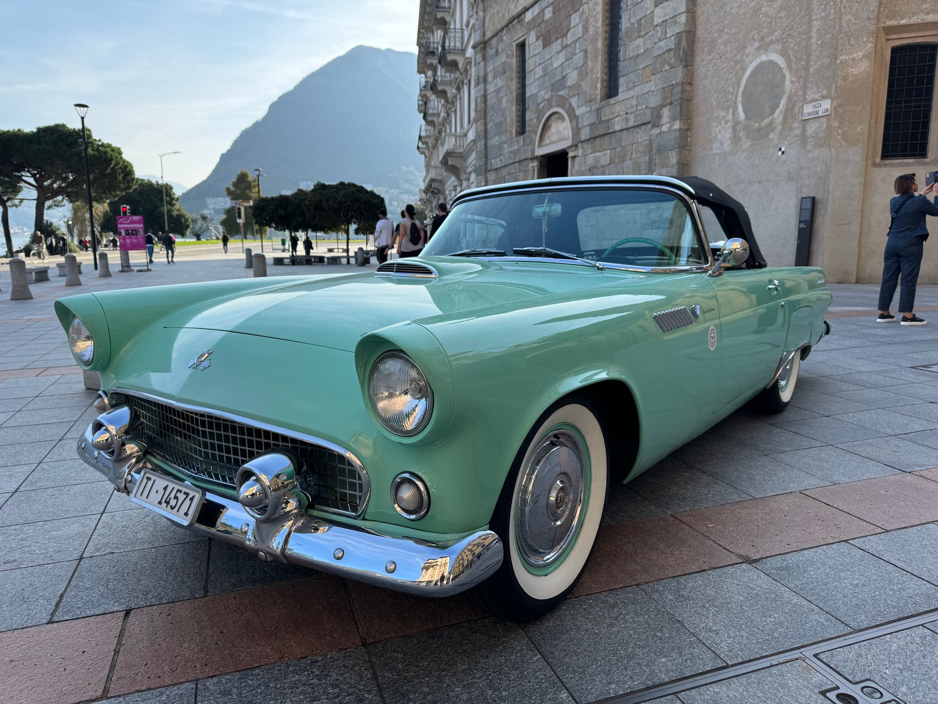 FORD Thunderbird 4.8-image-7
