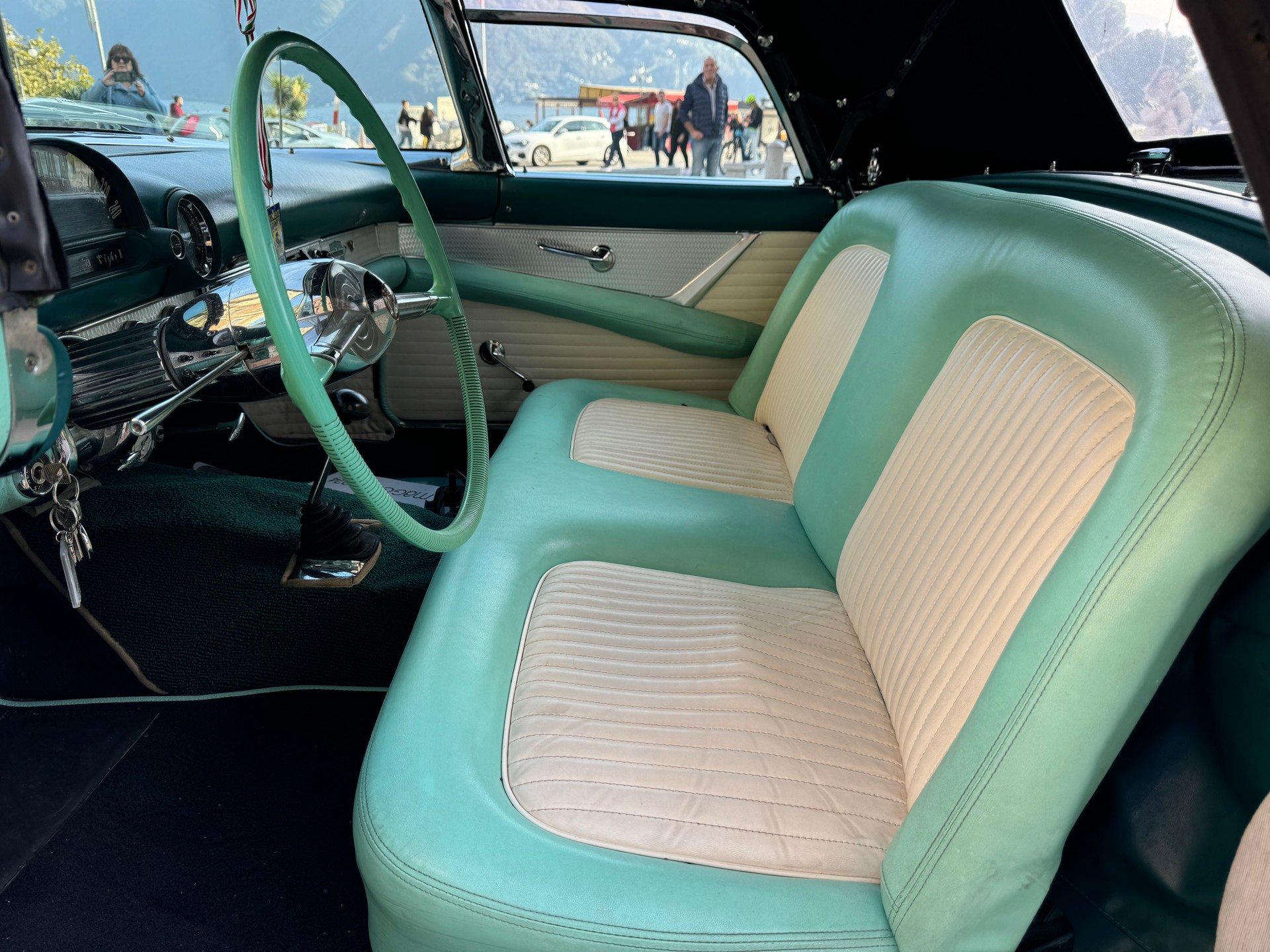 FORD Thunderbird 4.8-image-12