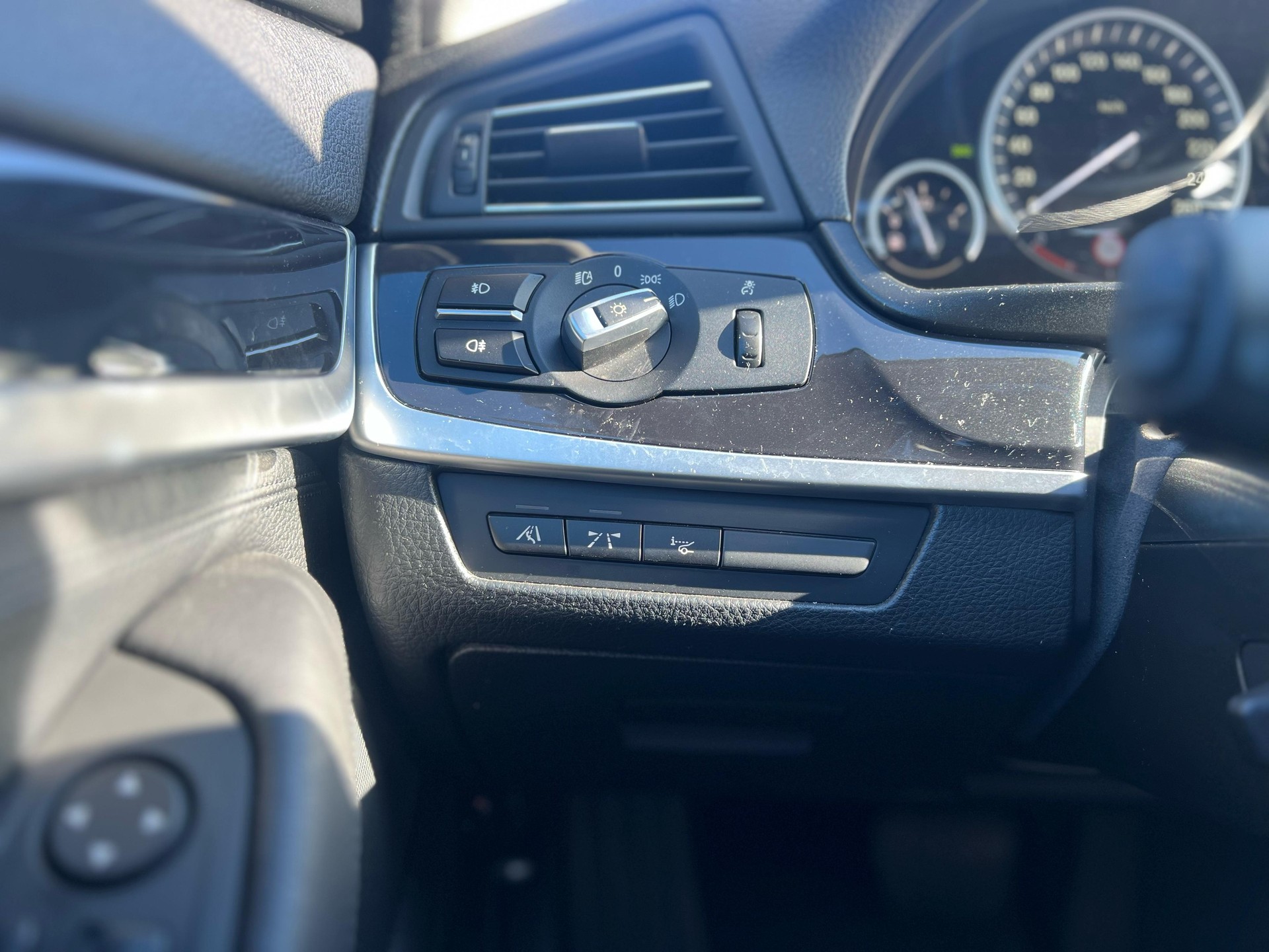 BMW 528i Touring Steptronic-image-5