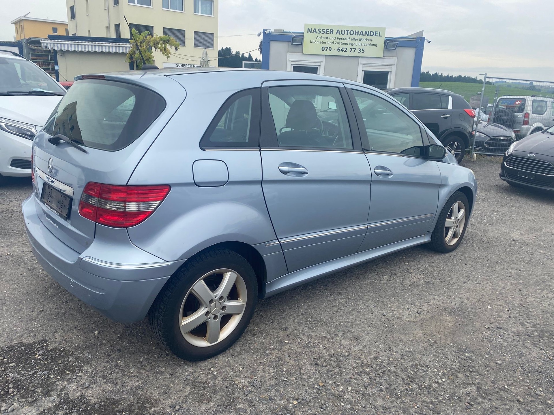 MERCEDES-BENZ B 170-image-3