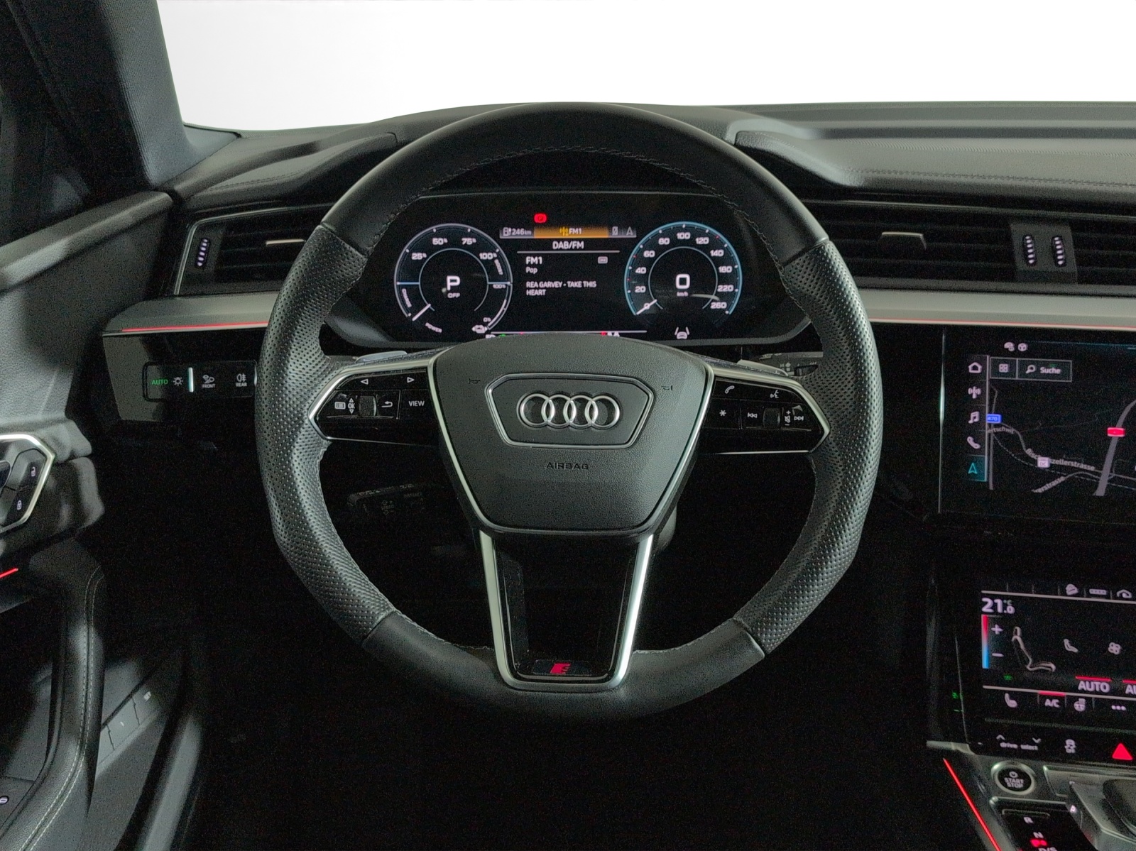 AUDI e-tron 55 Sportback S Line Black Edition quattro-image-10