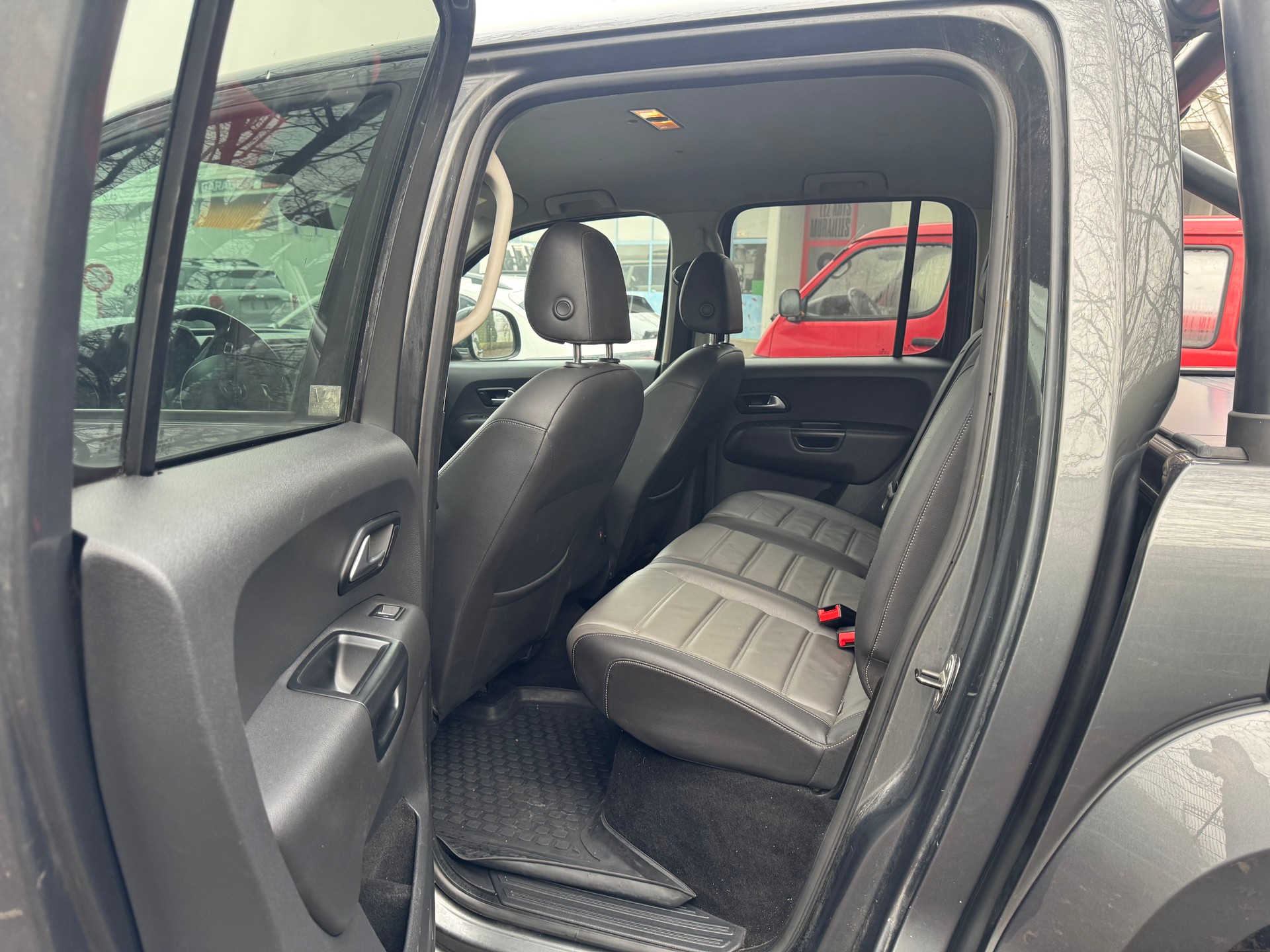 VW Amarok 3.0TDI Highline 4Motion Automatic-image-10