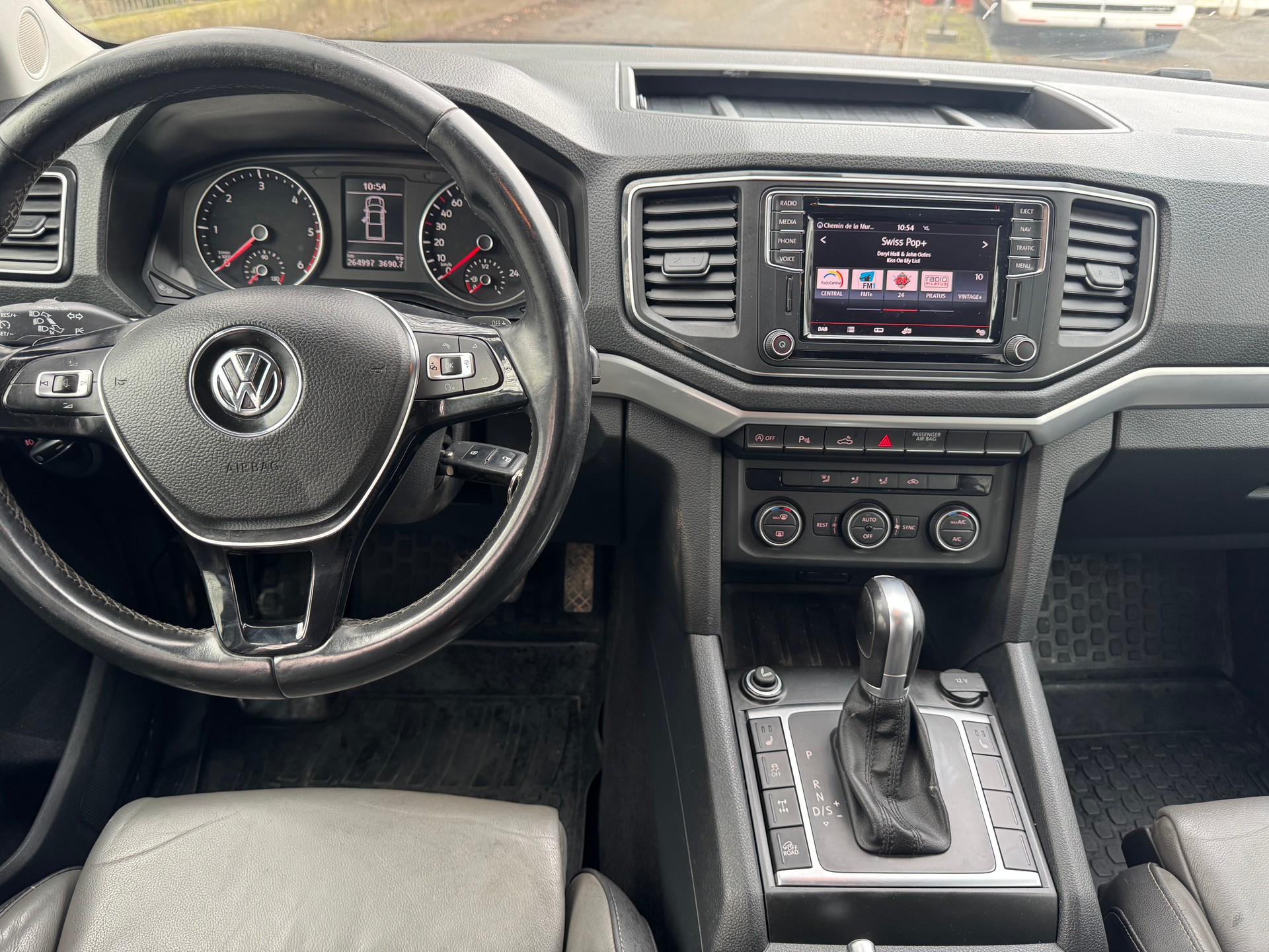 VW Amarok 3.0TDI Highline 4Motion Automatic-image-12