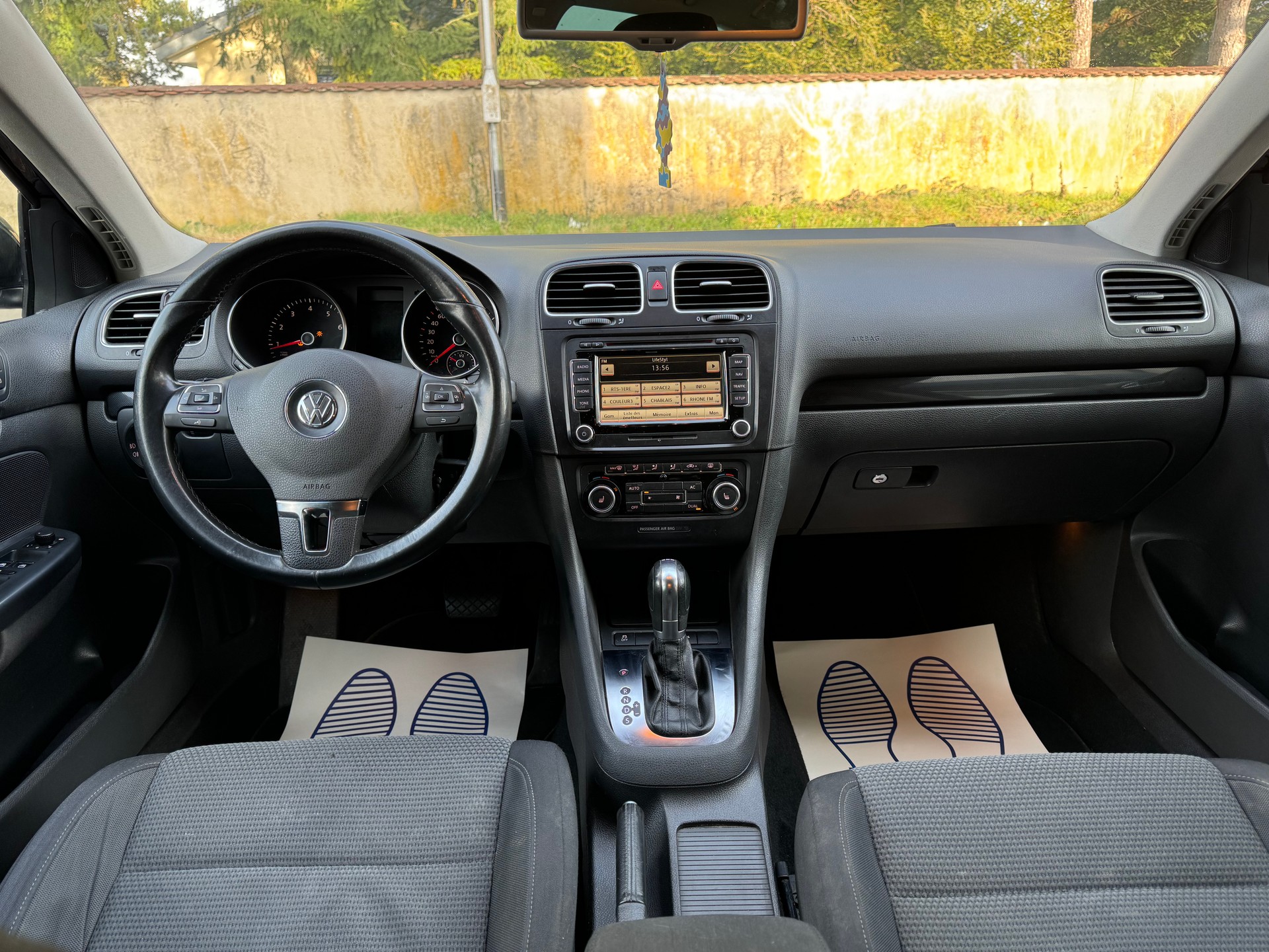VW Golf Variant 1.4 TSI Highline DSG-image-8
