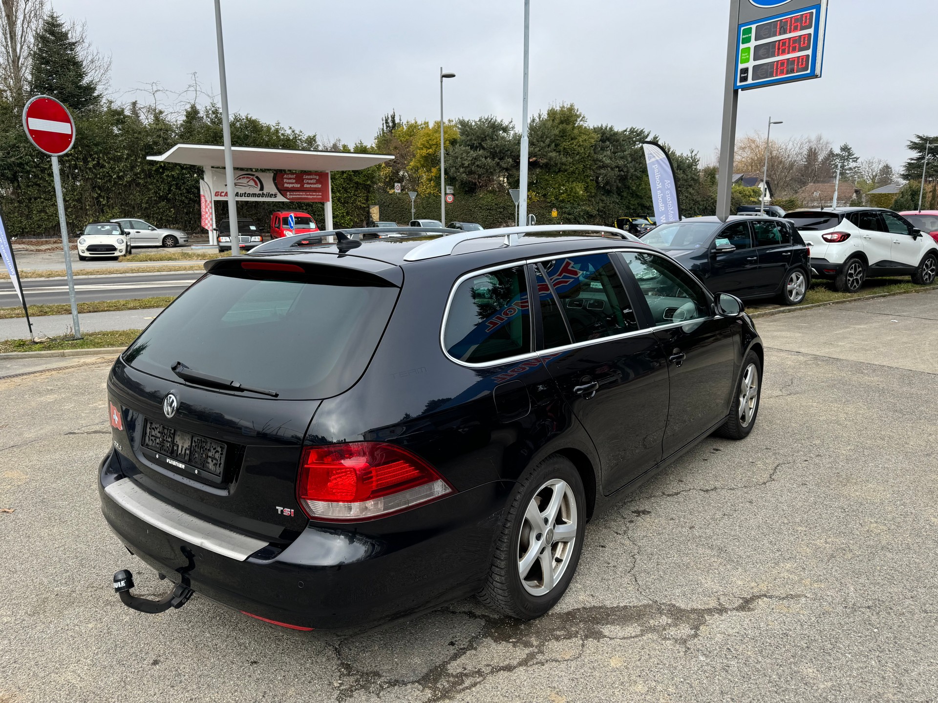 VW Golf Variant 1.4 TSI Highline DSG-image-5