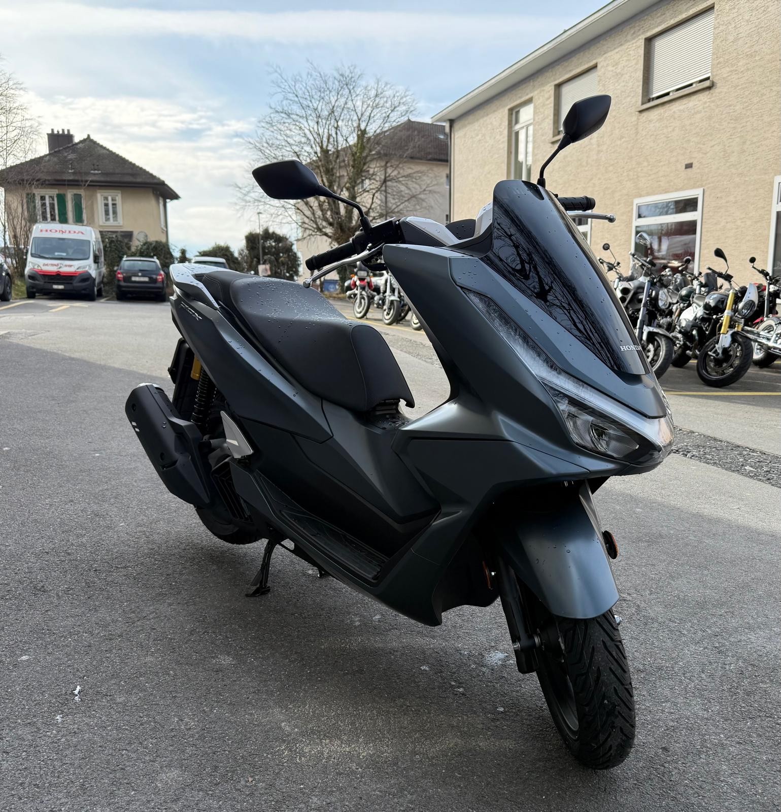HONDA PCX 125 DX TFT. connectivity-image-1