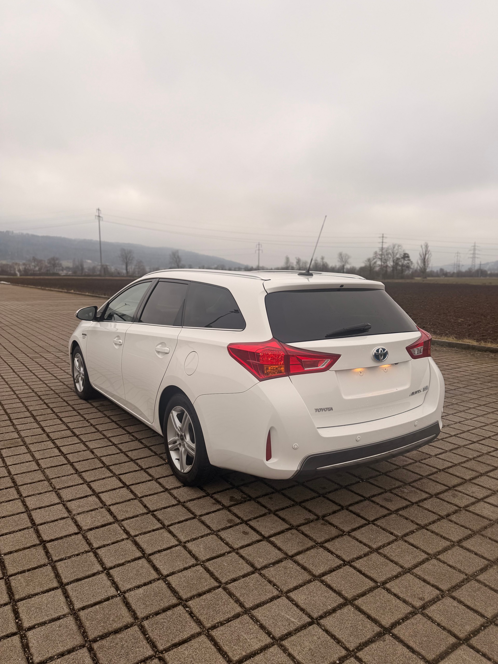 TOYOTA Auris Touring Sports 1.8 16V HSD Linea Sol-image-6