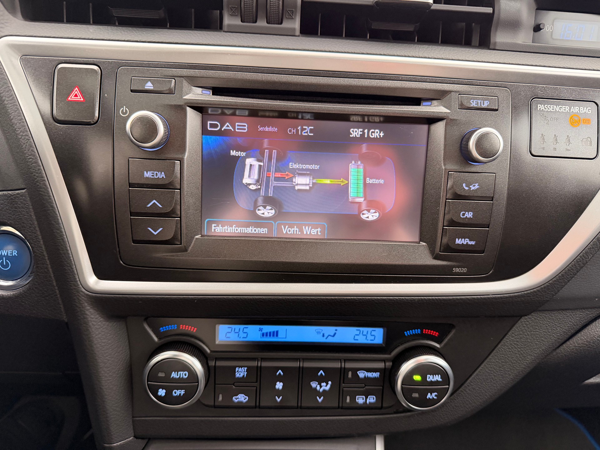TOYOTA Auris Touring Sports 1.8 16V HSD Linea Sol-image-13