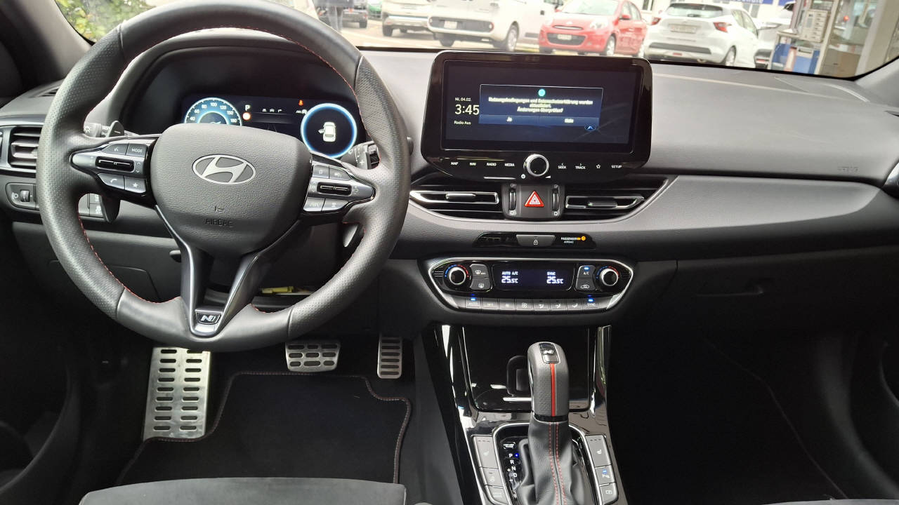 HYUNDAI i30 1.5 T-GDi N-Line-image-7