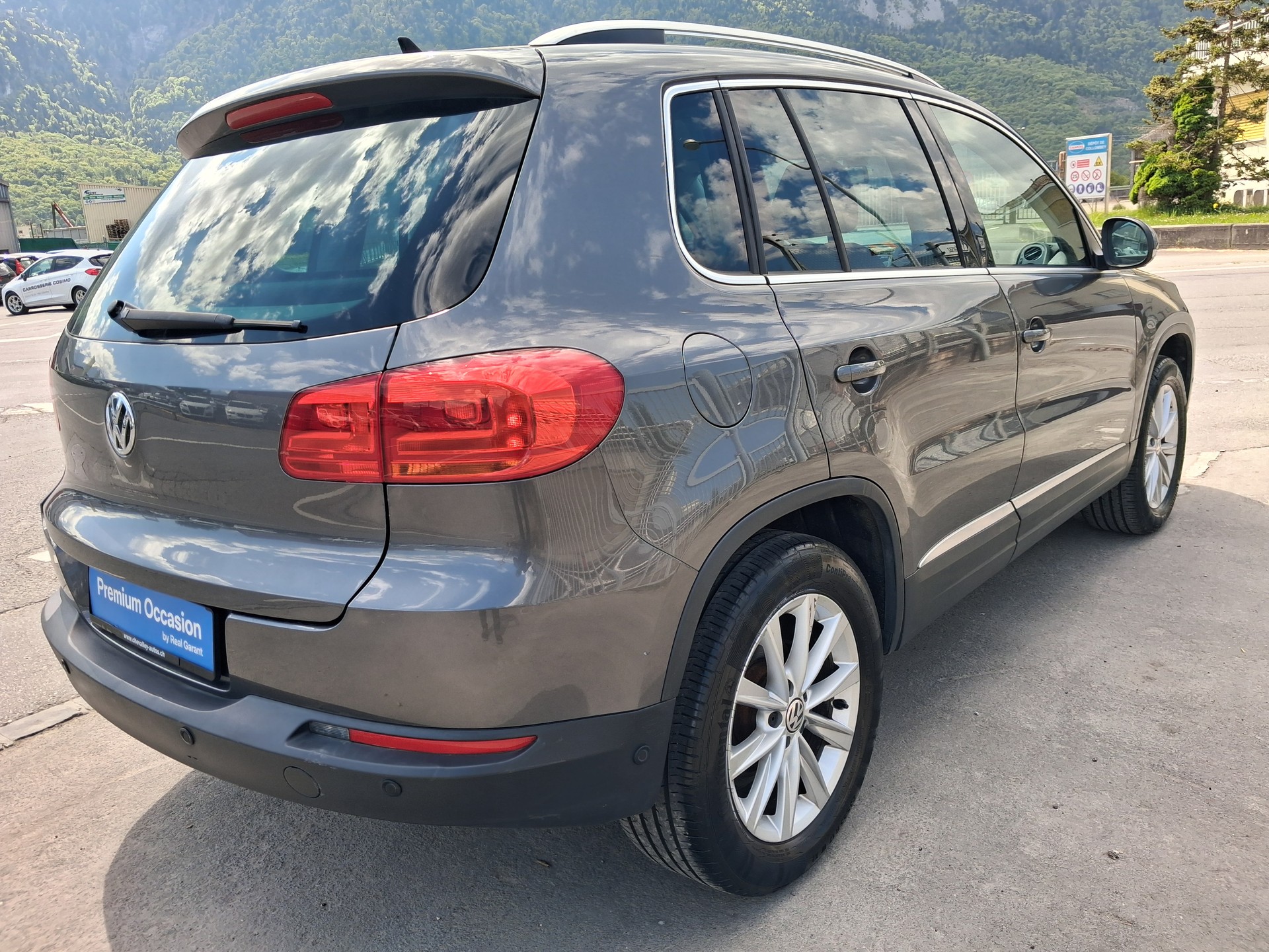 VW Tiguan 1.4 TSI Sport&Style 4Motion-image-5