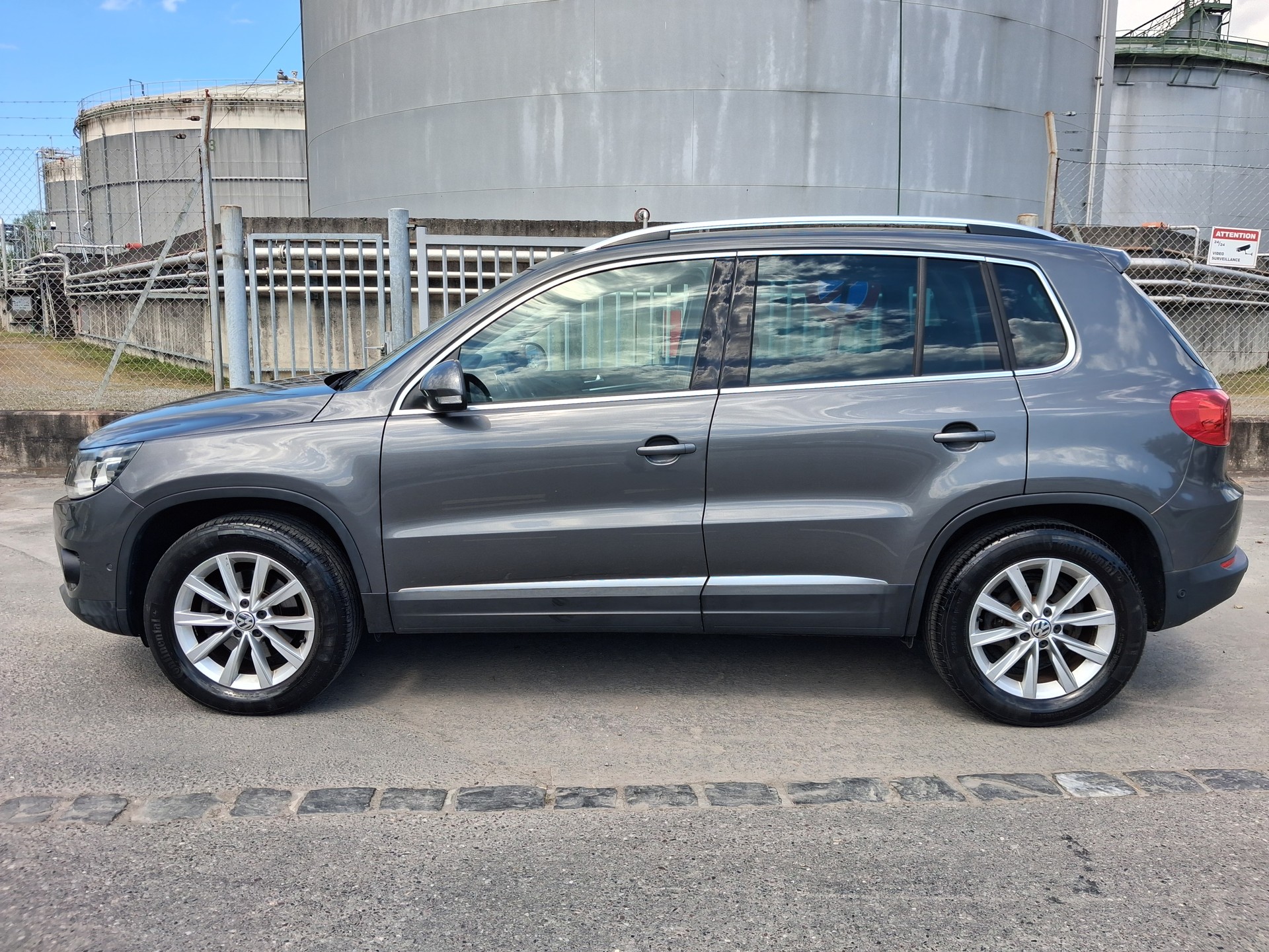 VW Tiguan 1.4 TSI Sport&Style 4Motion-image-6
