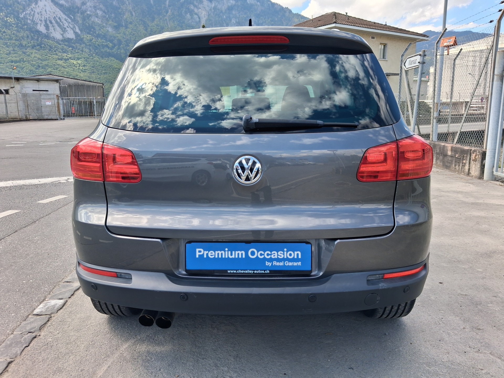 VW Tiguan 1.4 TSI Sport&Style 4Motion-image-3