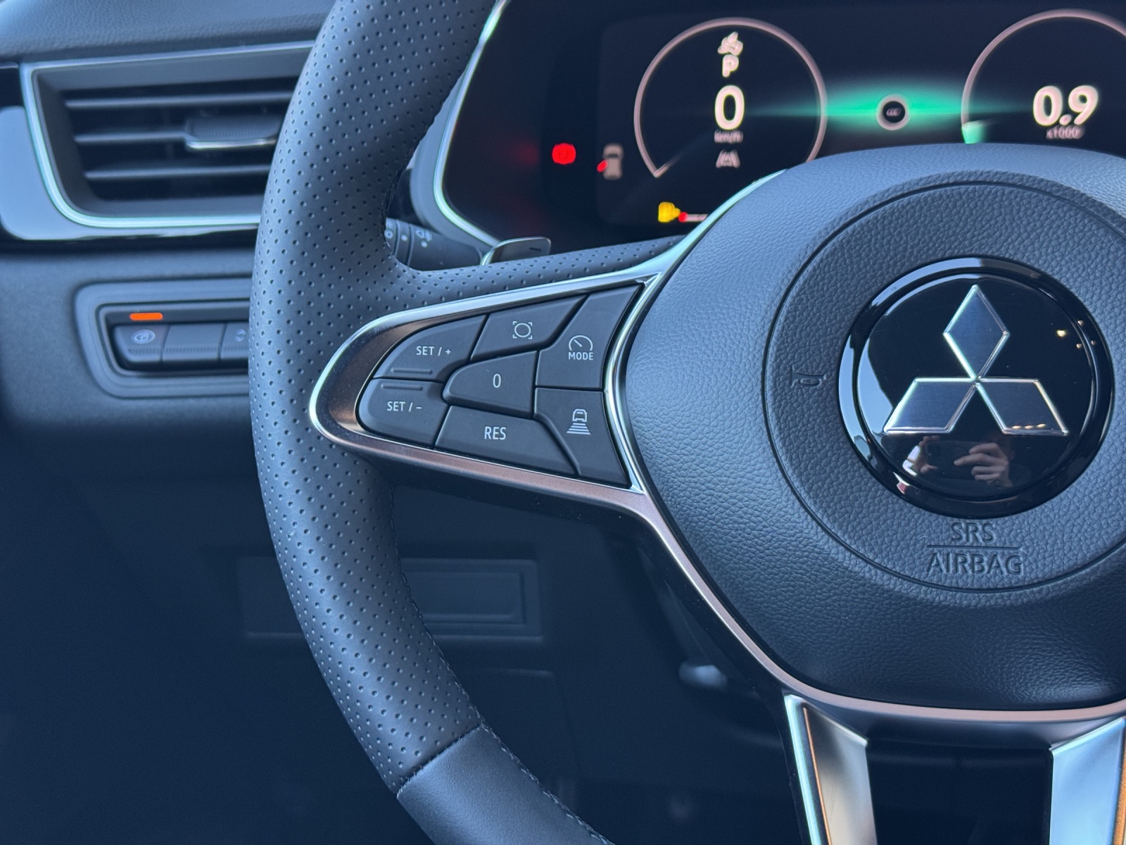 MITSUBISHI Grandis 1.3 MH Intense-image-9