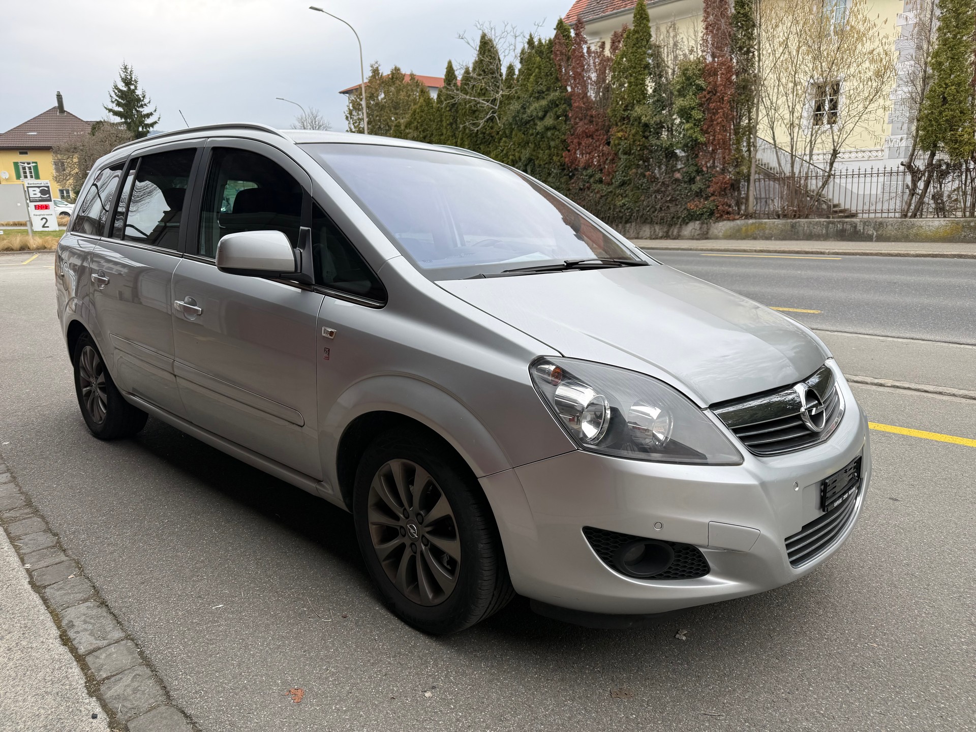 OPEL Zafira 2.2i 16V Anniversary Edition Automatic