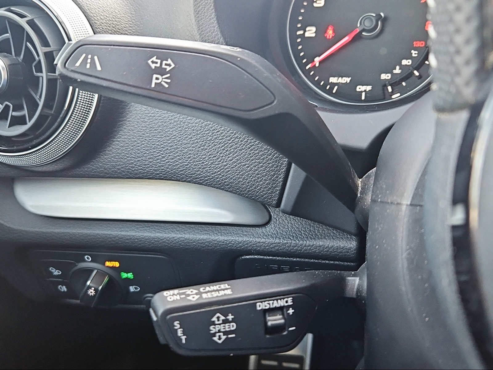 AUDI A3 Sportback 35 TFSI Sport Mythosschwarz Metallic-image-16