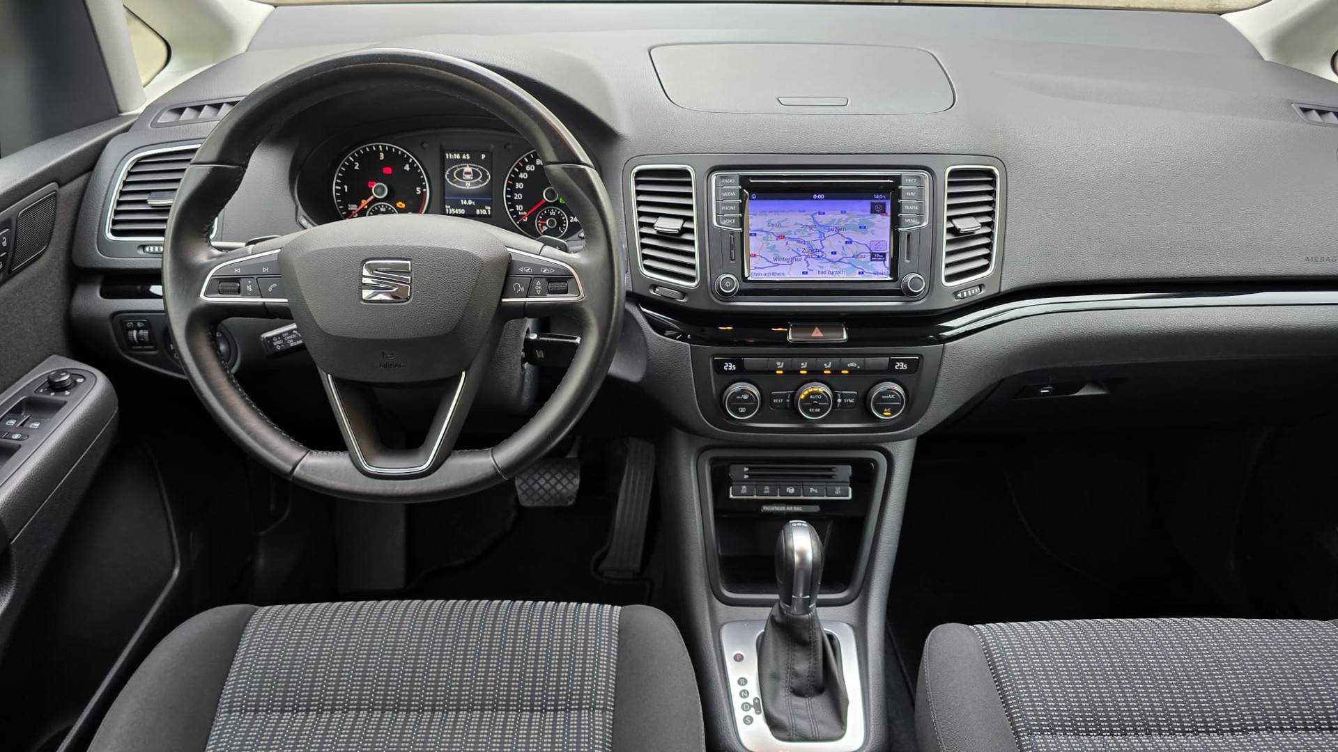 SEAT Alhambra 2.0 TDI Style DSG 7 Plätzer / Automat / Navigationsystem / Rückfahrtkamera / Frisch Ab MFK-image-13