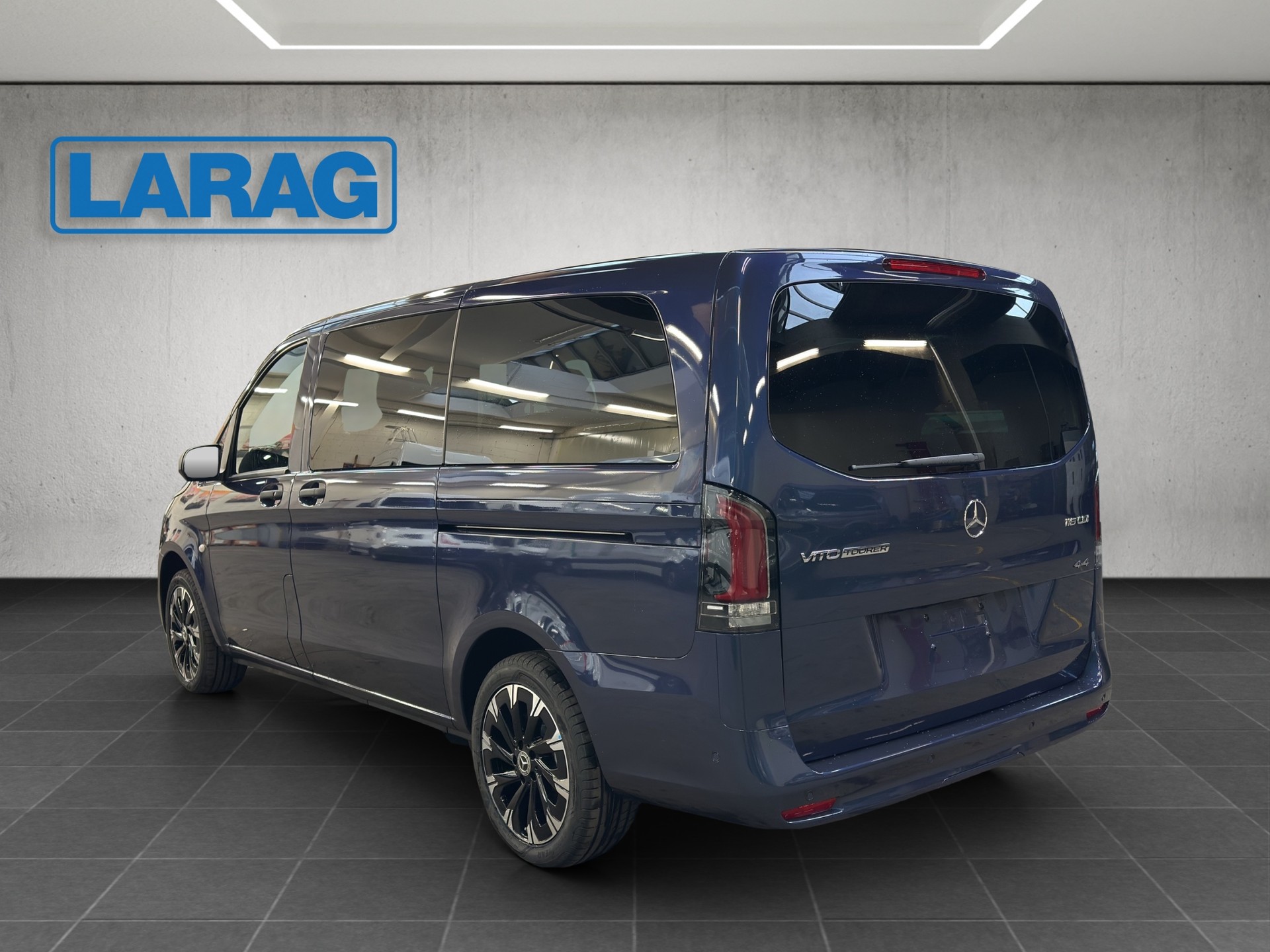 MERCEDES-BENZ Vito 116 CDI Lang Tourer 9G-Tronic 4M Select-image-3