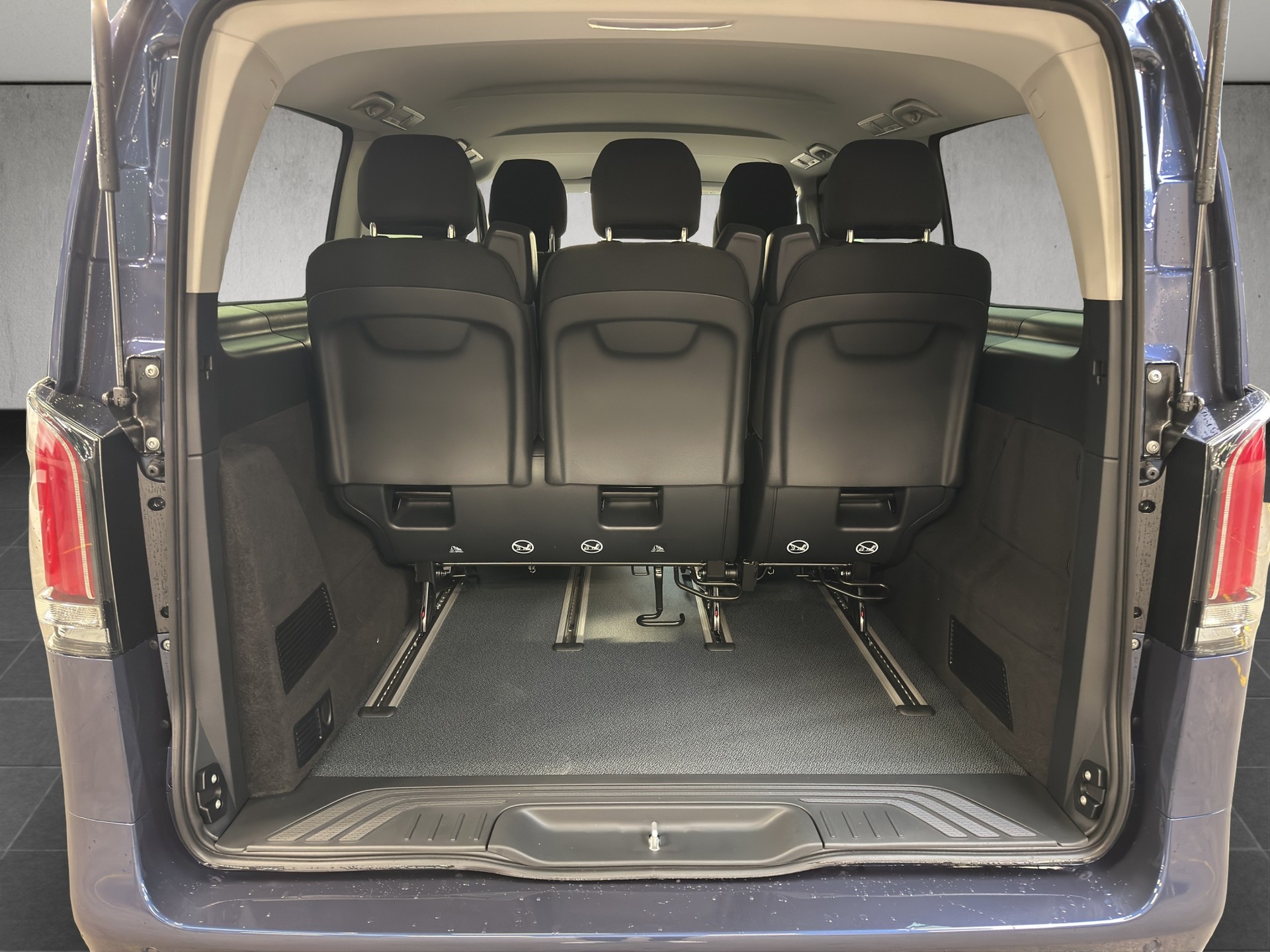 MERCEDES-BENZ Vito 116 CDI Lang Tourer 9G-Tronic 4M Select-image-10