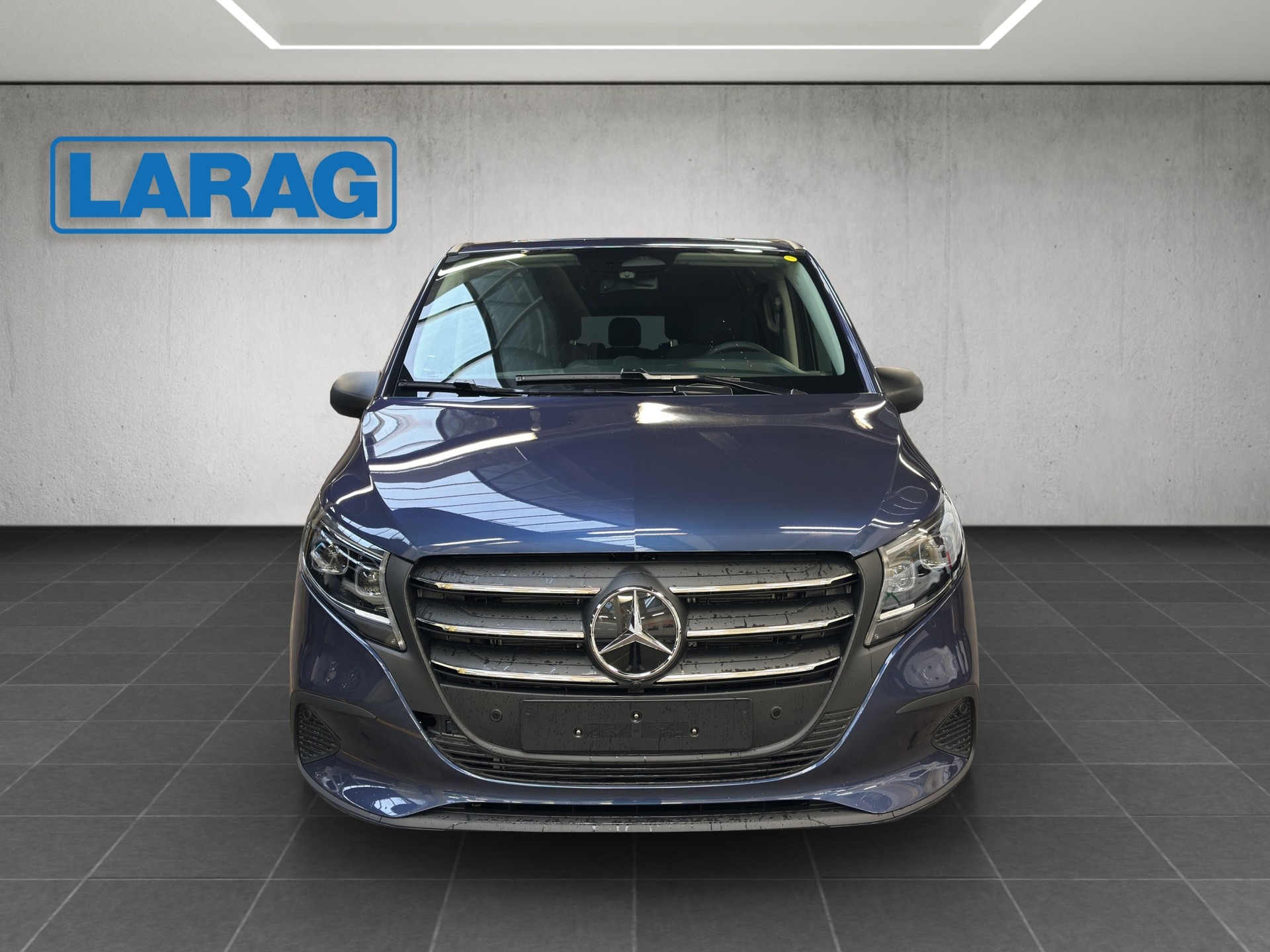 MERCEDES-BENZ Vito 116 CDI Lang Tourer 9G-Tronic 4M Select-image-1