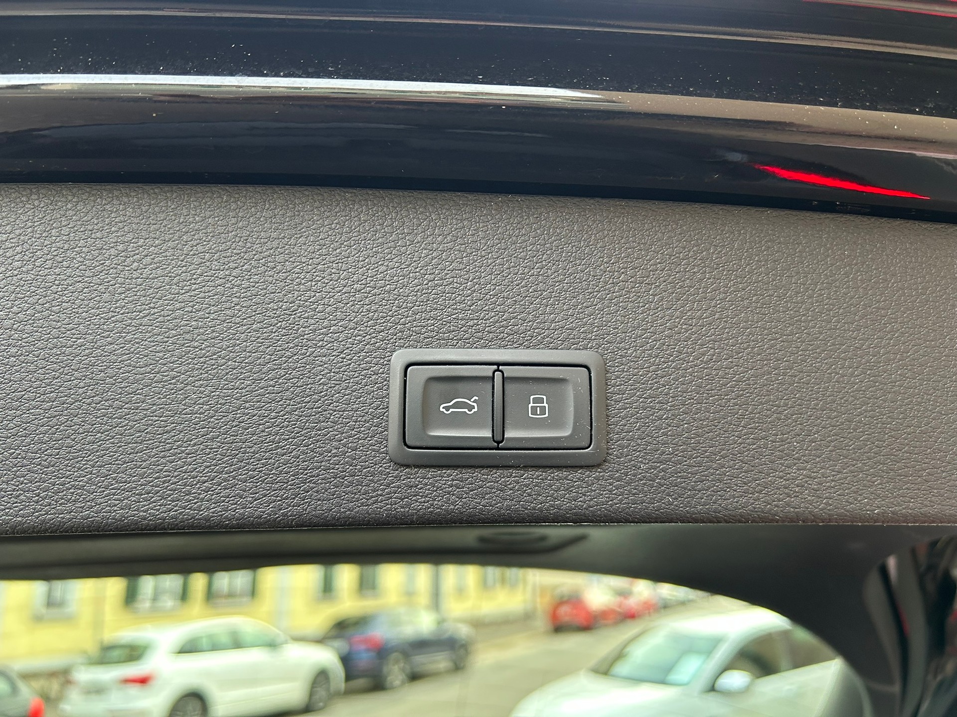 AUDI Q2 1.0 TFSI Sport Ultra-image-14