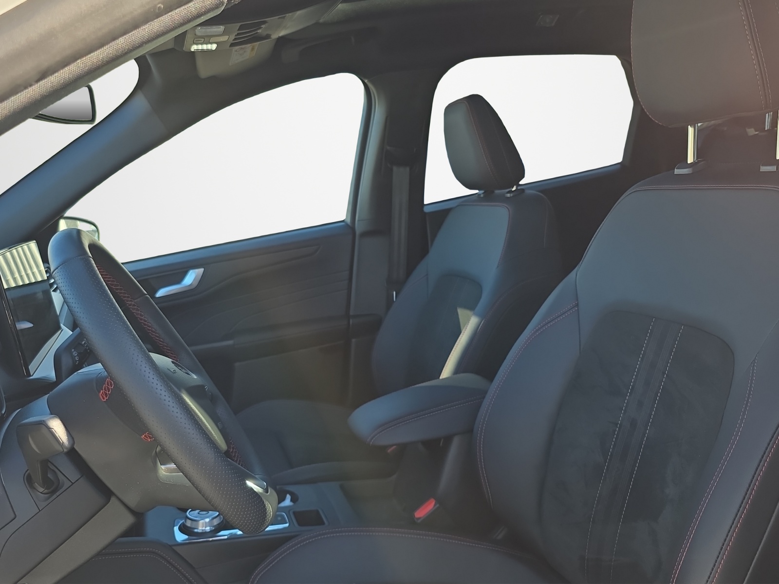 FORD Kuga 2.5 Hybrid ST-Line X 4x4-image-9