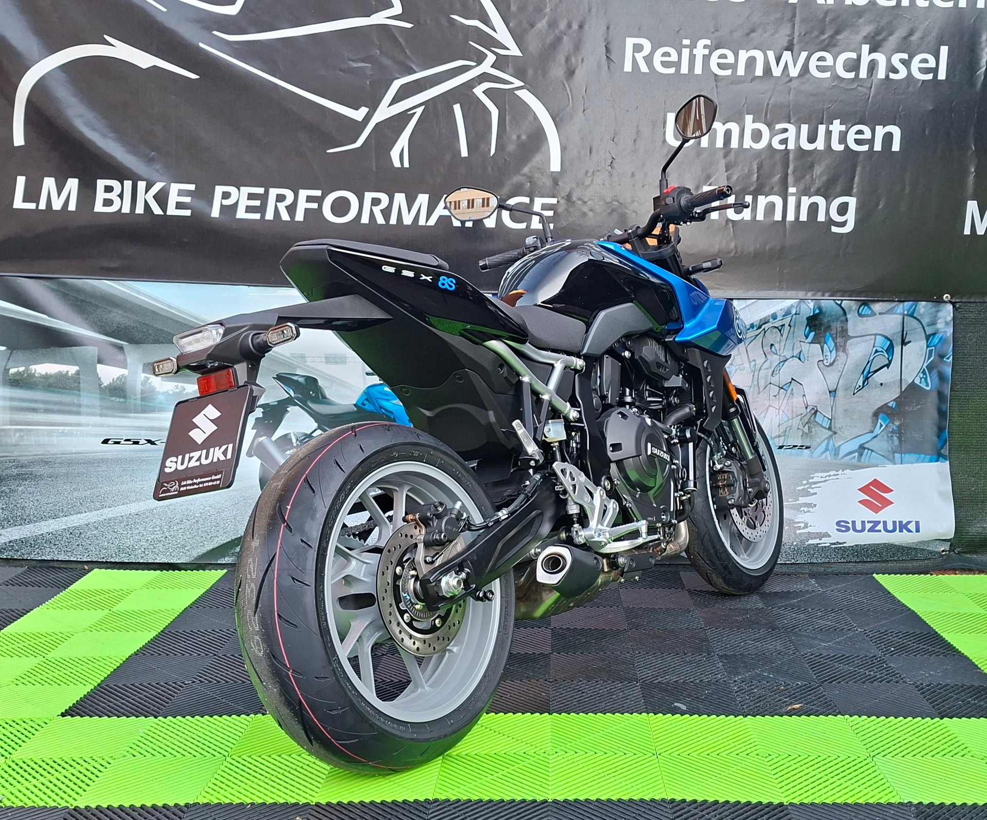 SUZUKI GSX 8 S (35kW)-image-8