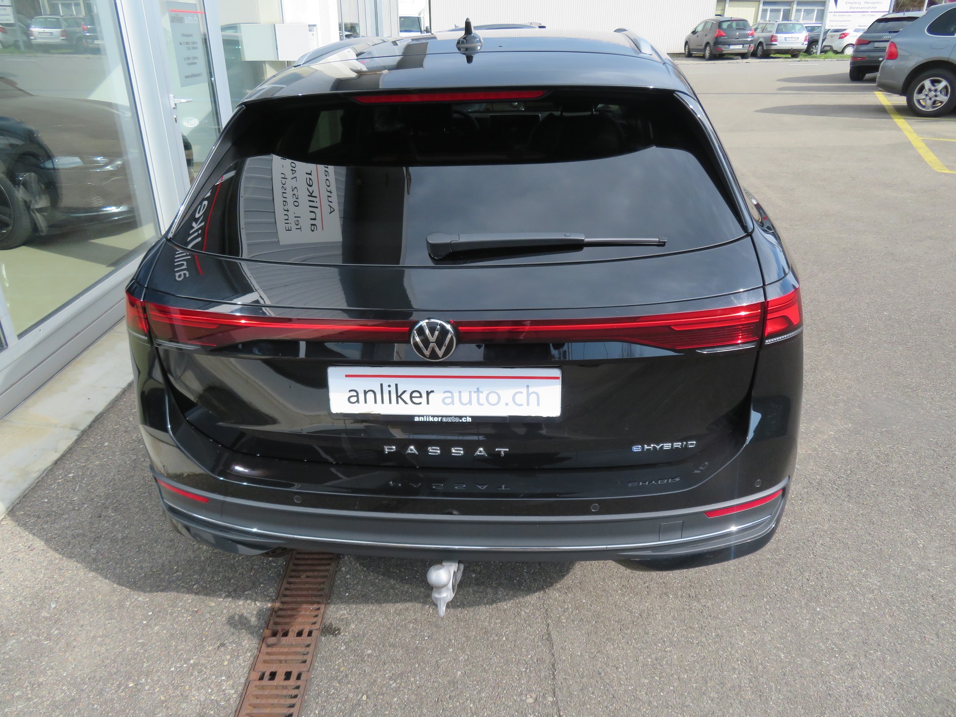 VW Passat Variant 1.5 TSI evo2 Plug-In- Hybrid Business DSG-image-2