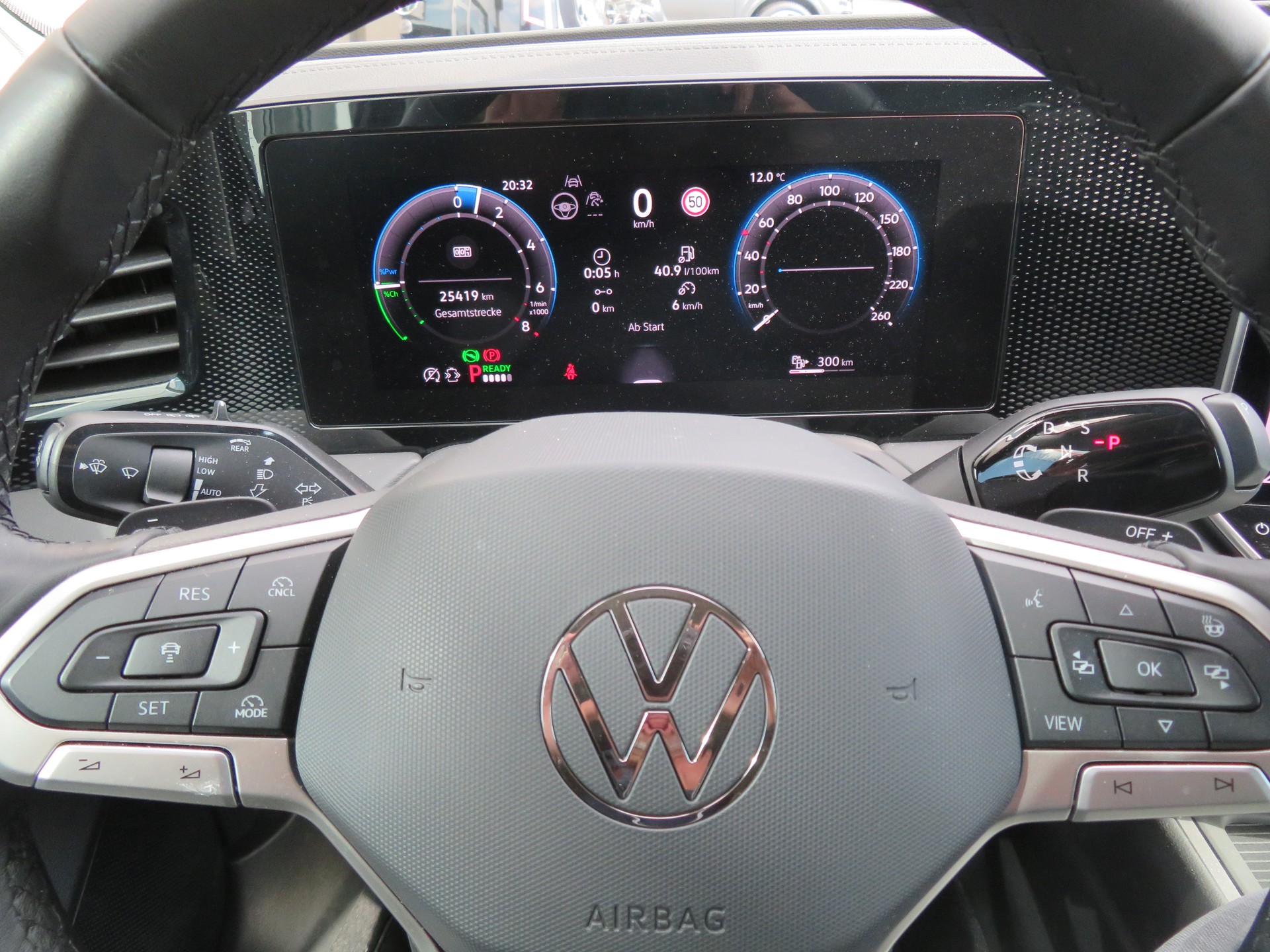 VW Passat Variant 1.5 TSI evo2 Plug-In- Hybrid Business DSG-image-5