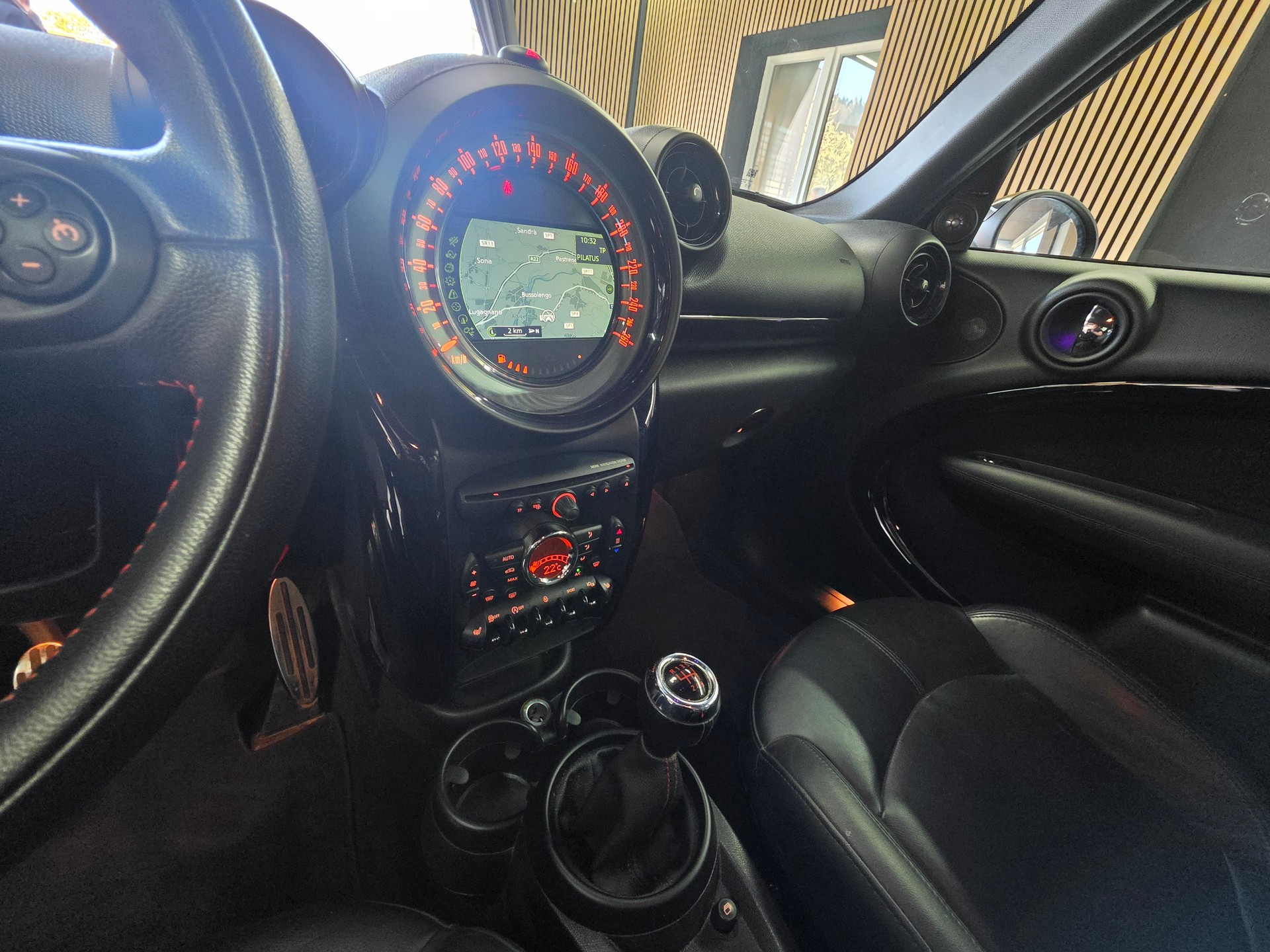 MINI Countryman John Cooper Works ALL4-image-10