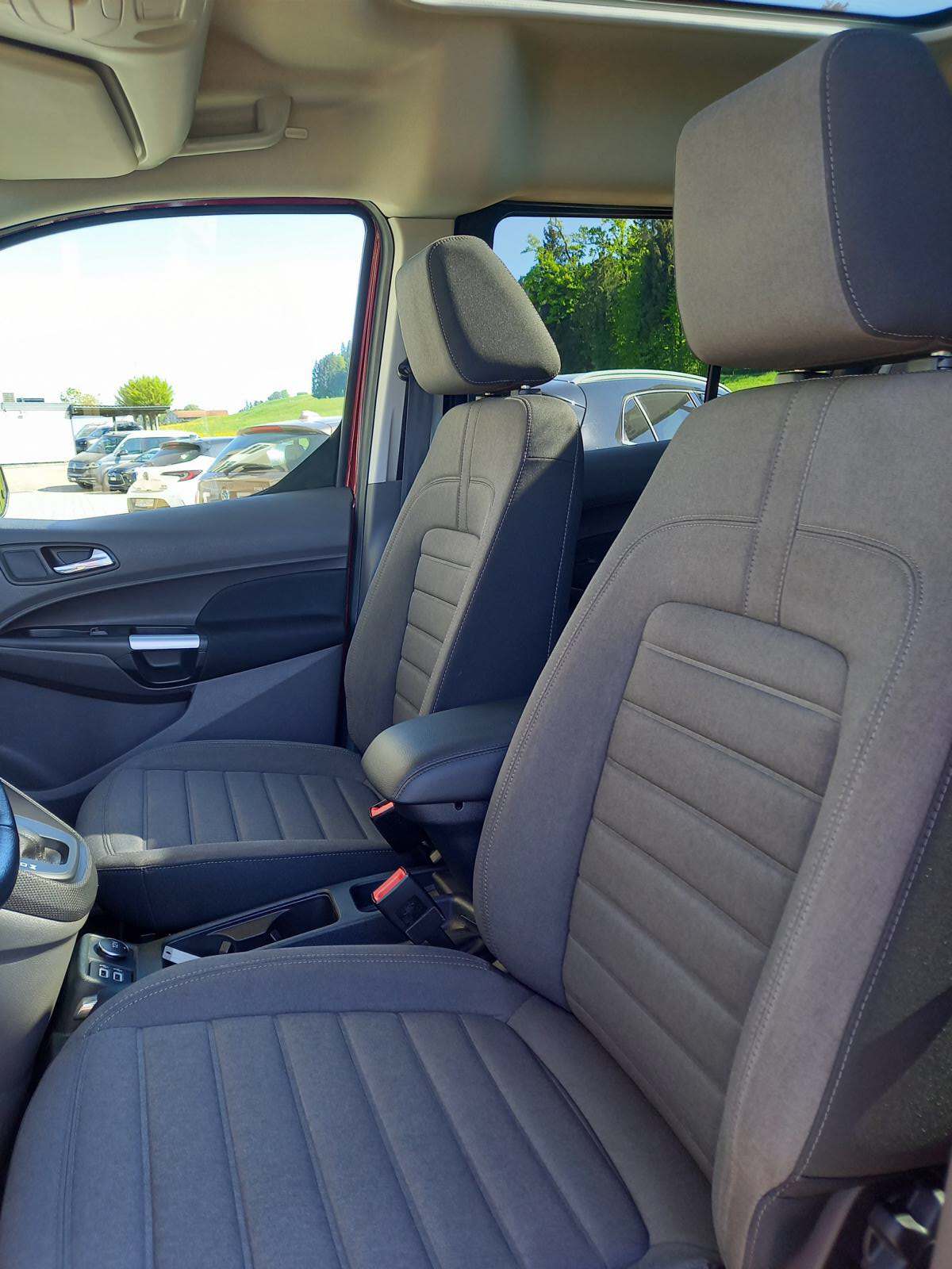 FORD Grand Tourneo Connect 1.5 EcoBlue Titanium Automat **7 Sitze**-image-10