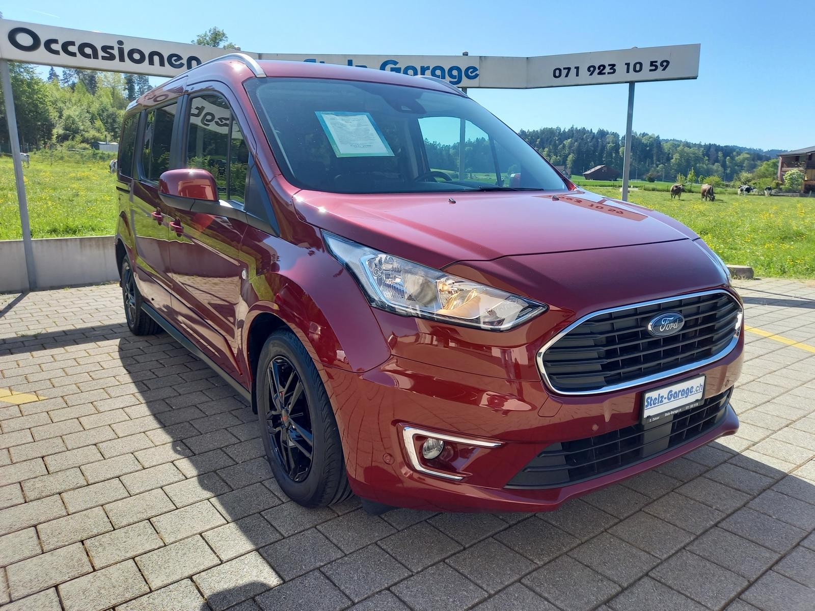 FORD Grand Tourneo Connect 1.5 EcoBlue Titanium Automat **7 Sitze**-showroom-element-3