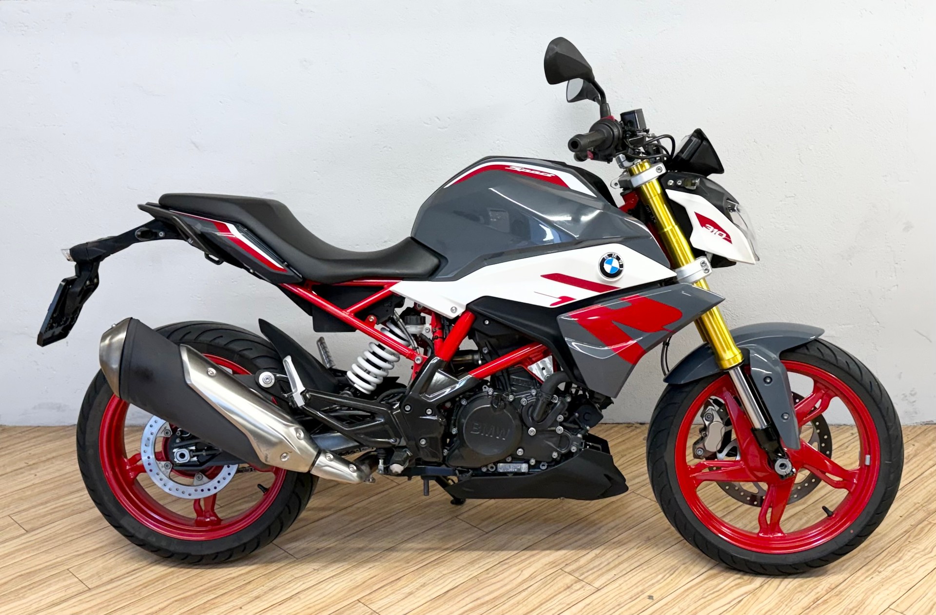 BMW G 310 R-image-1