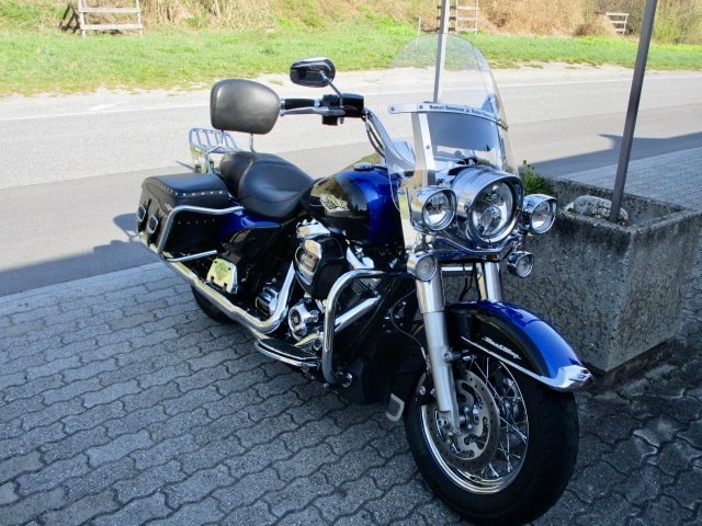 HARLEY-DAVIDSON FLHRC Road King Classic 107 ABS-image-2