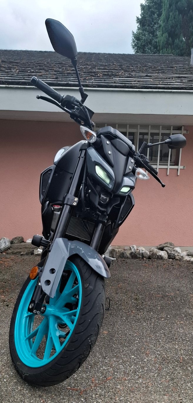 YAMAHA MT 125-image-4