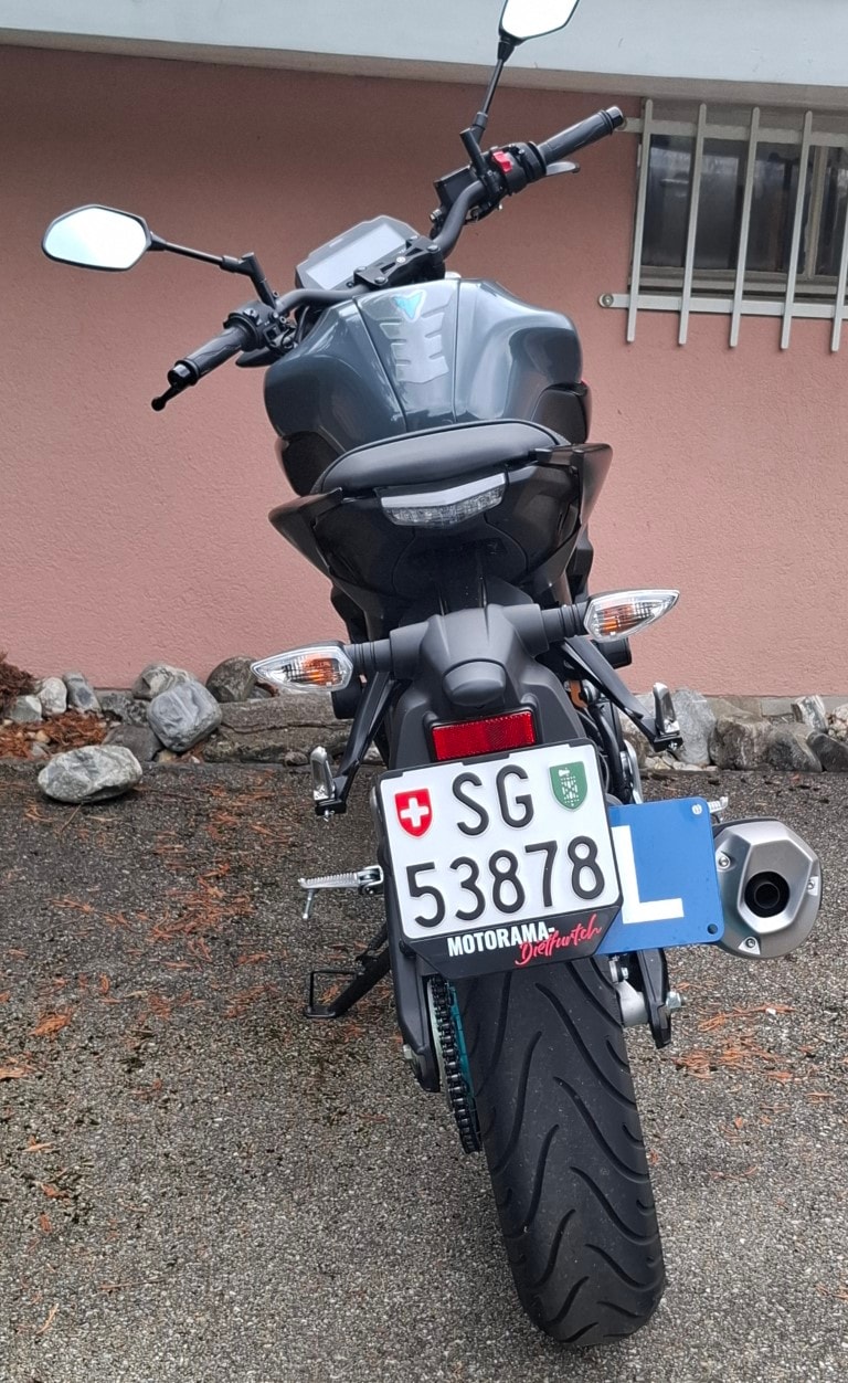 YAMAHA MT 125-image-5