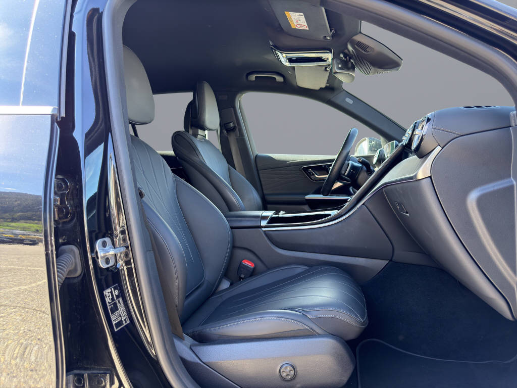 MERCEDES-BENZ GLC 300 AMG Line 4matic-image-15
