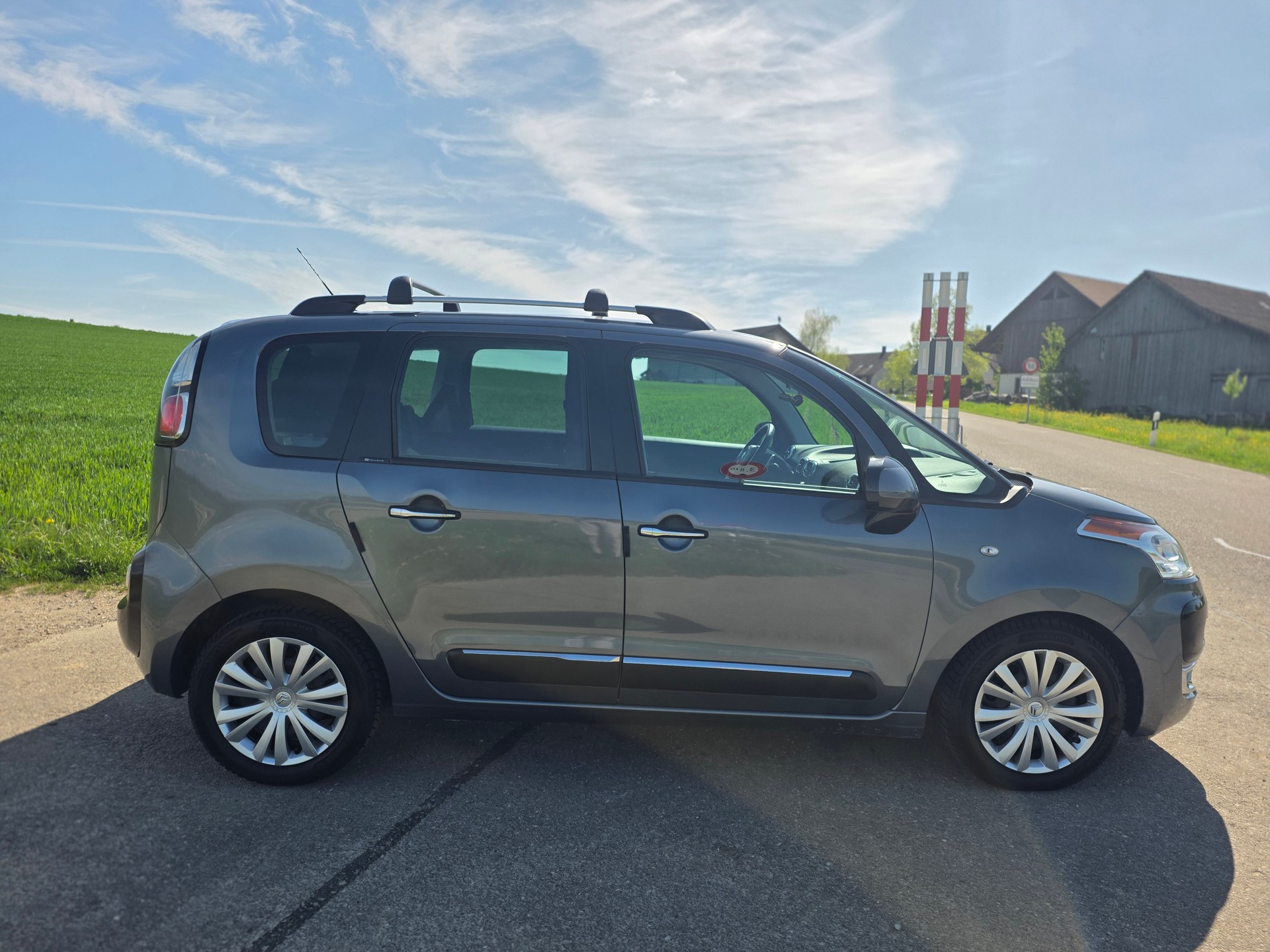 CITROEN C3 Picasso 1.6i 16V Exclusive EGS6-image-2