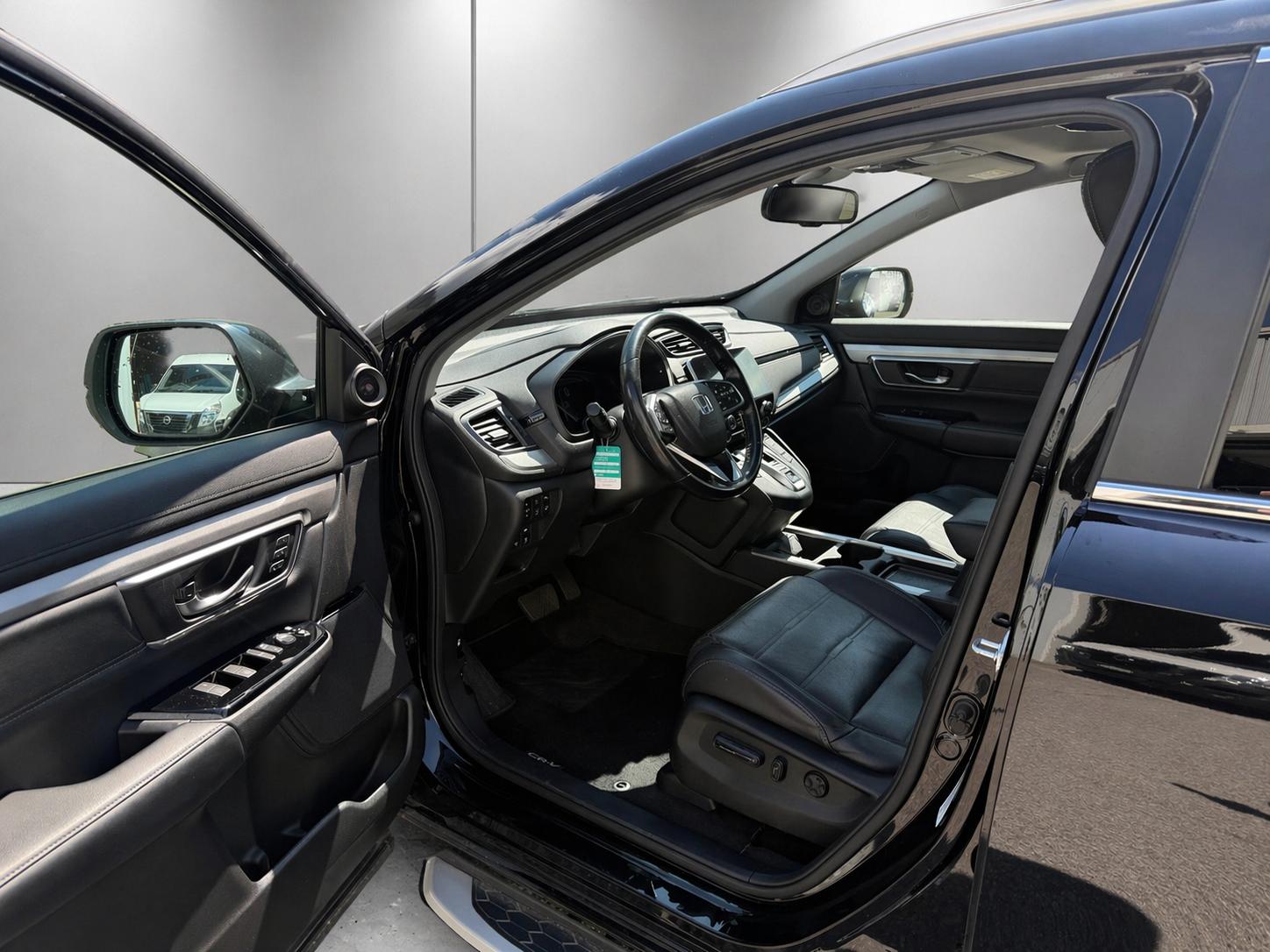 HONDA CR-V 2.0i MMD Hybrid Executive 4WD Automatic-image-4