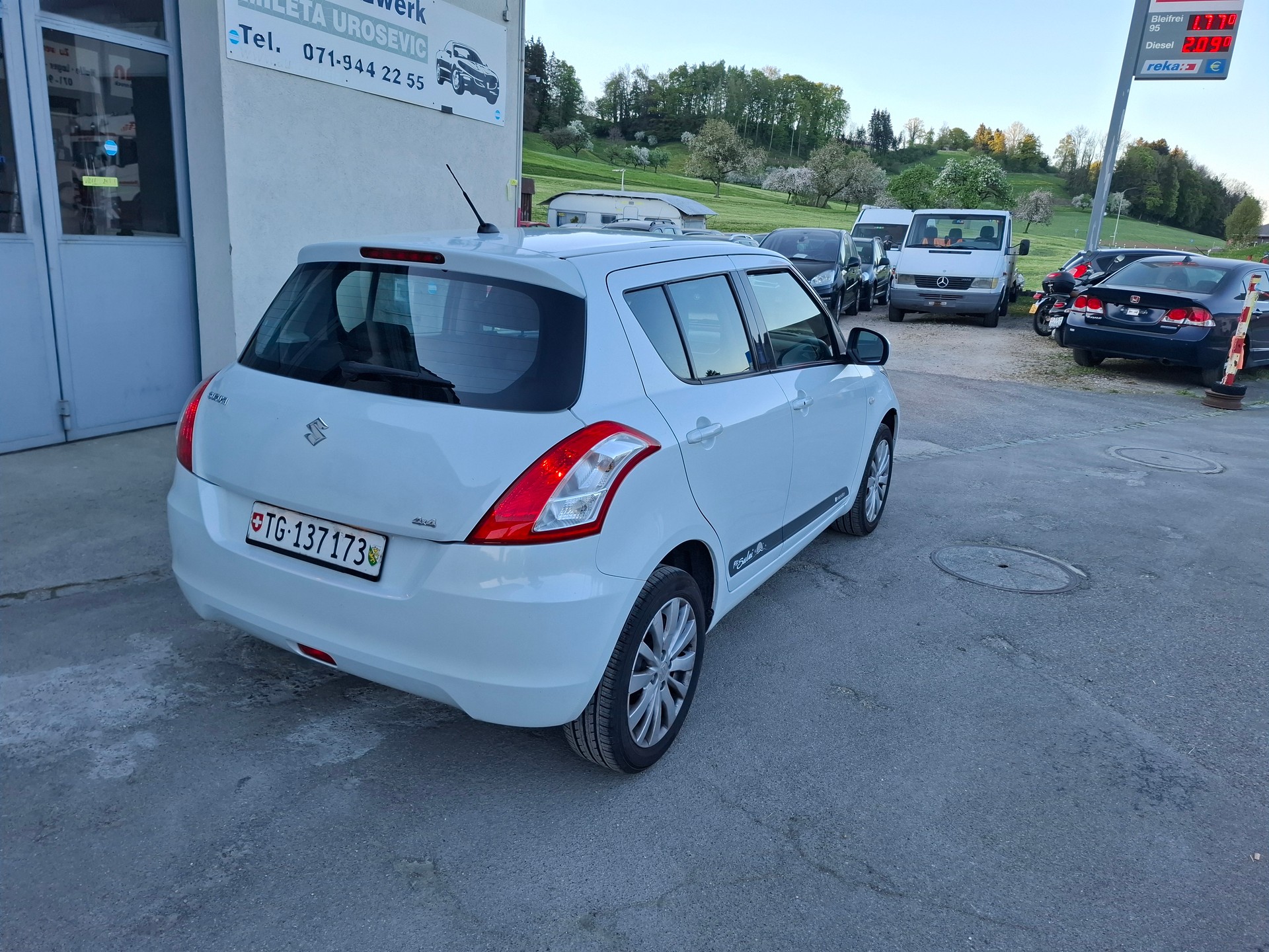 SUZUKI Swift 1.2i 16V GL Piz Sulai 4x4