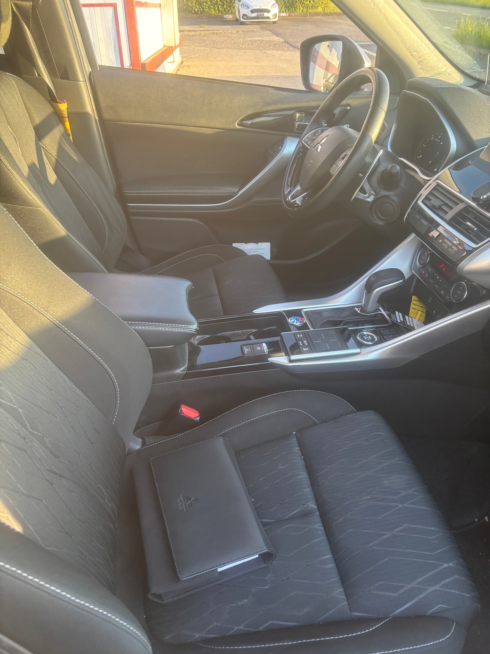 MITSUBISHI Eclipse Cross 2.2DID Diamond 4WD-image-7