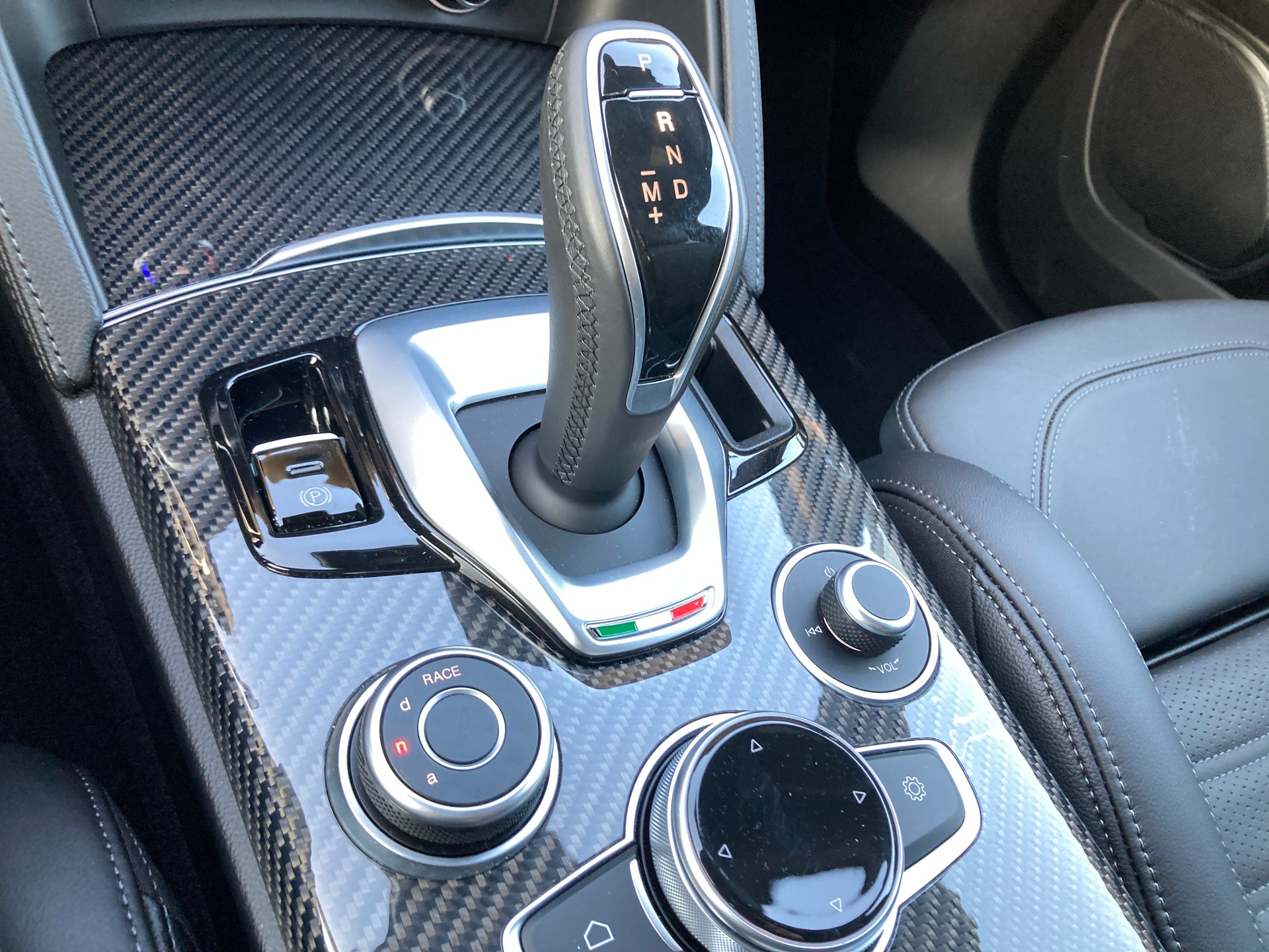 ALFA ROMEO Stelvio 2.9 V6 Quadrifoglio Q4 Automatic-image-18
